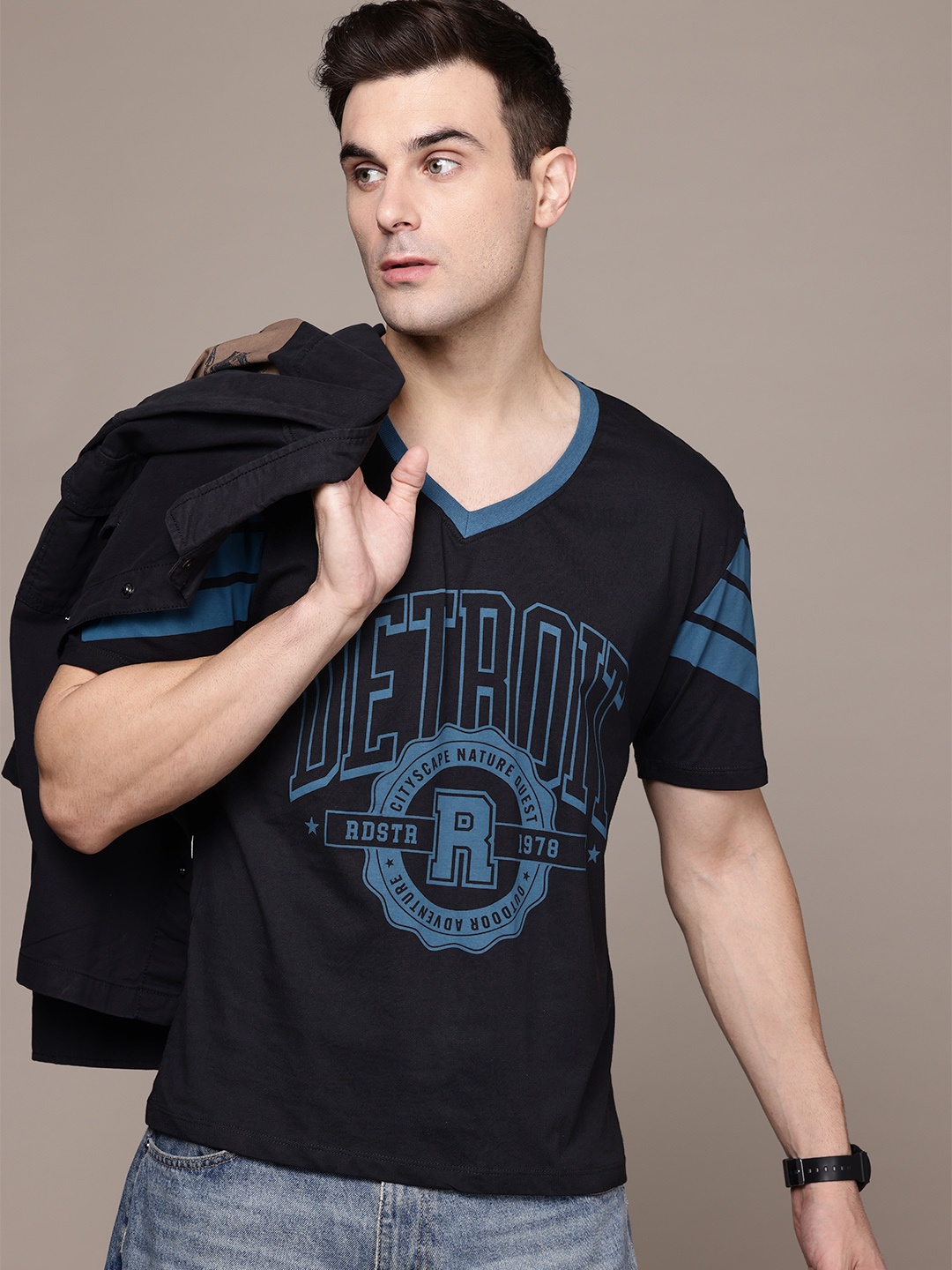 

The Roadster Lifestyle Co. Printed Pure Cotton T-shirt, Black