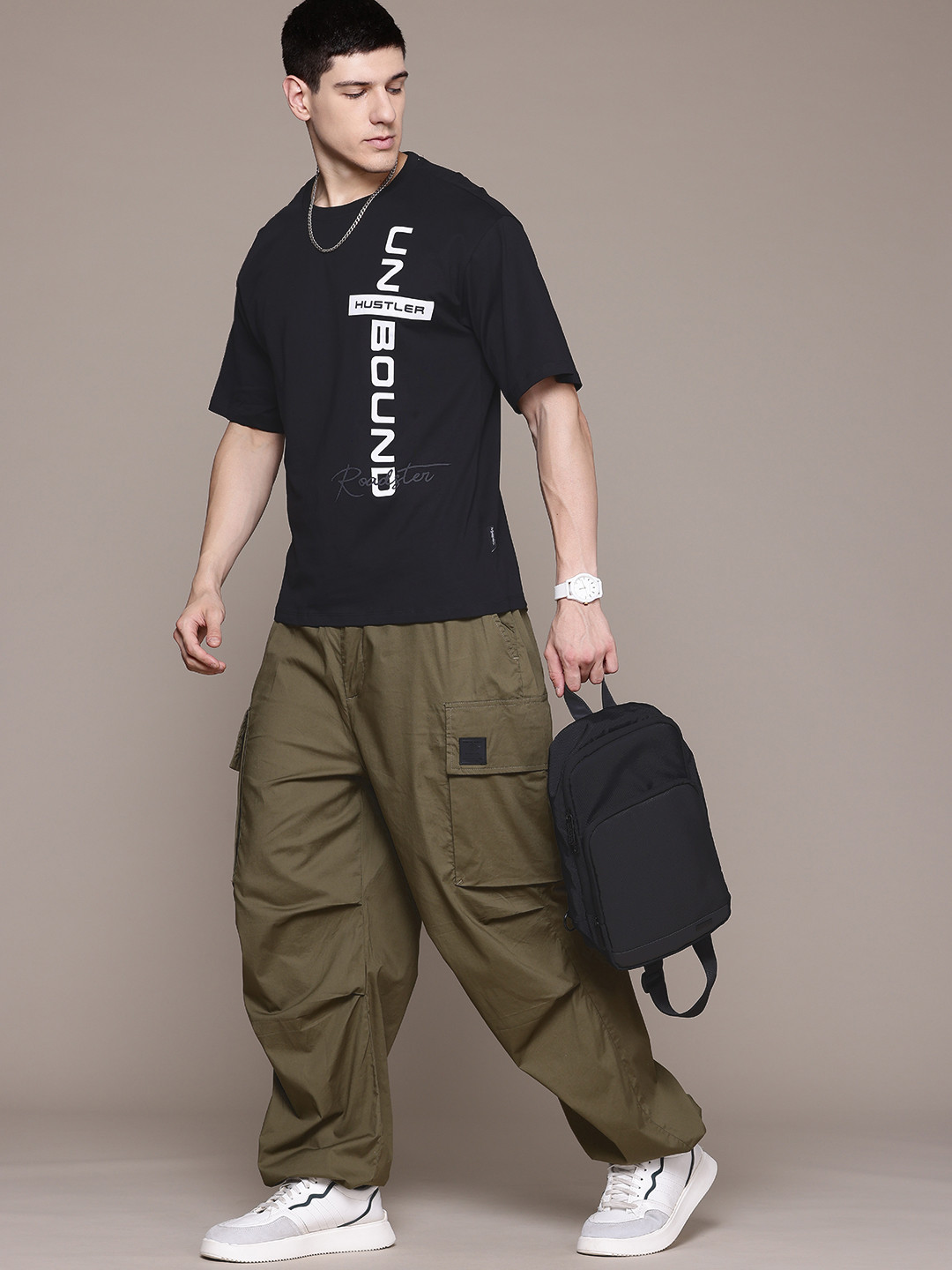 

The Roadster Lifestyle Co. Printed Pure Cotton Relaxed T-shirt, Black