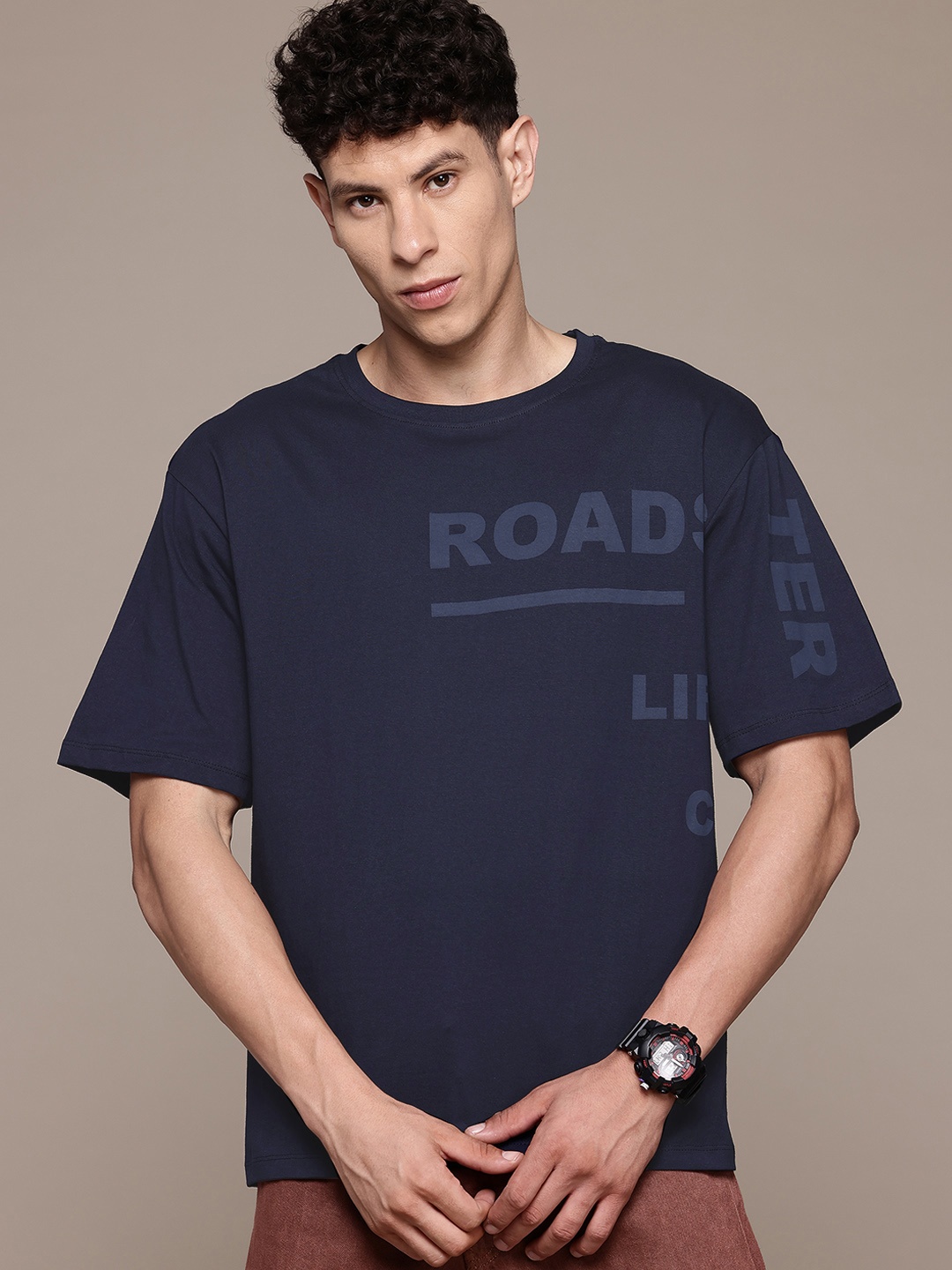 

The Roadster Lifestyle Co. Men Printed Relaxed Fit Pure Cotton T-shirt, Navy blue