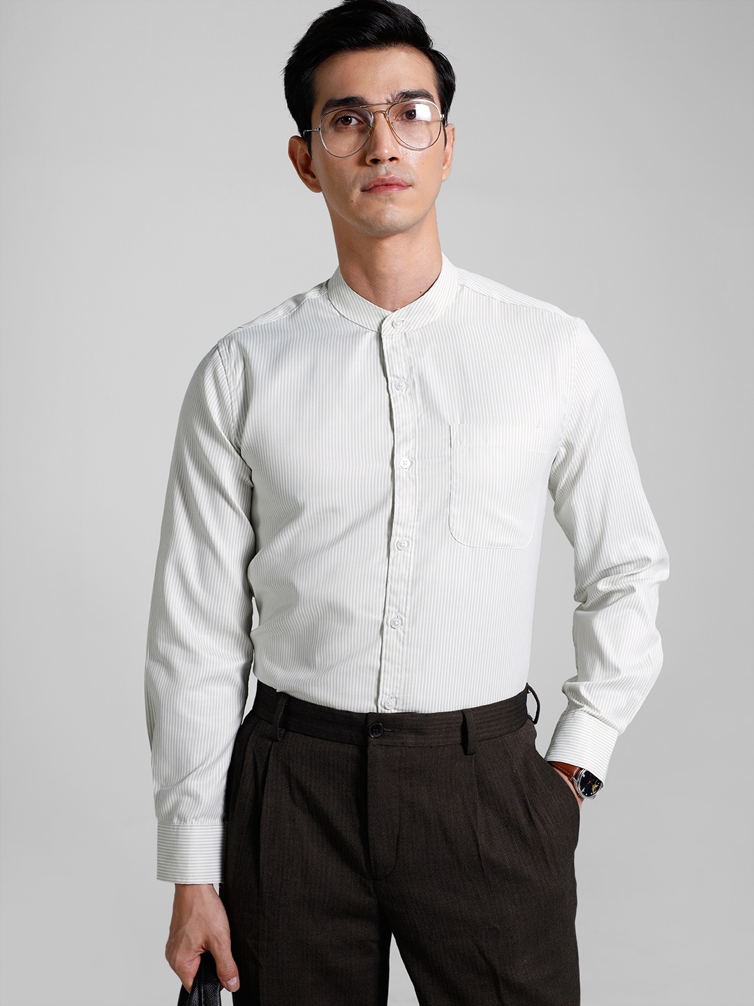 

encore by INVICTUS Band Collar Vertical Stripes Casual Shirt, White