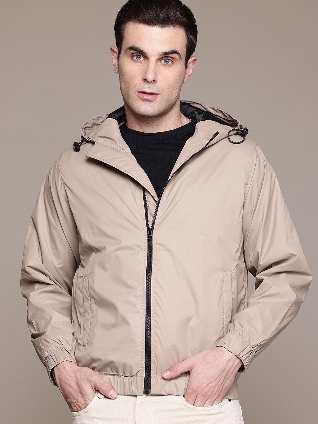 

The Roadster Lifestyle Co. Men Tailored Jacket, Beige