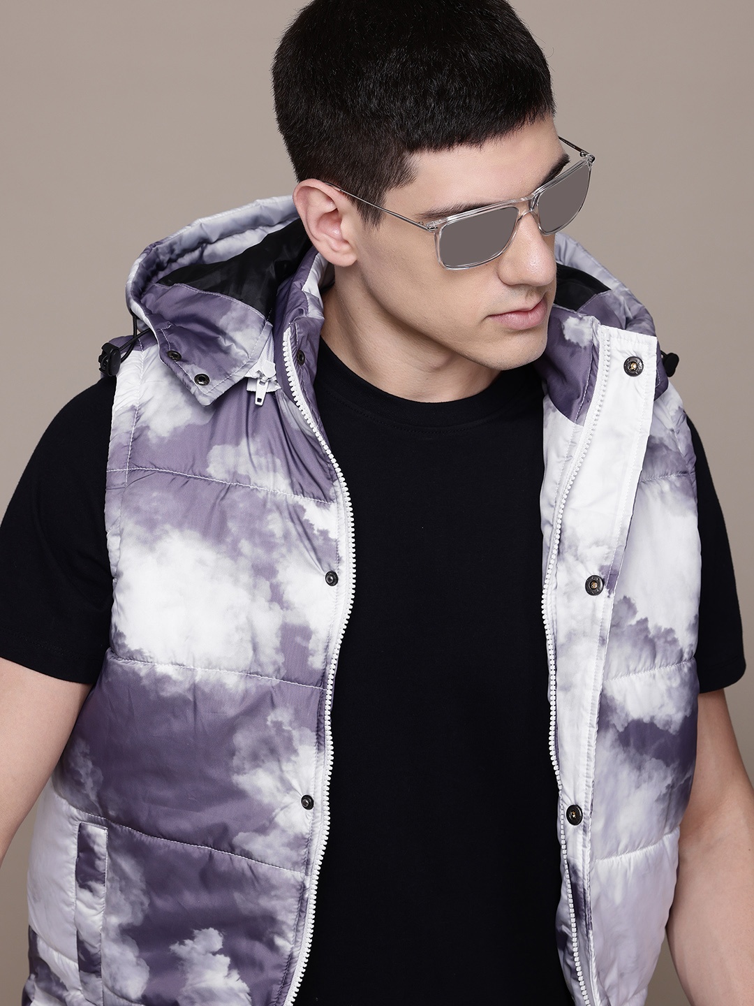 

The Roadster Lifestyle Co. Dyed Hooded Padded Gilet Jacket, White