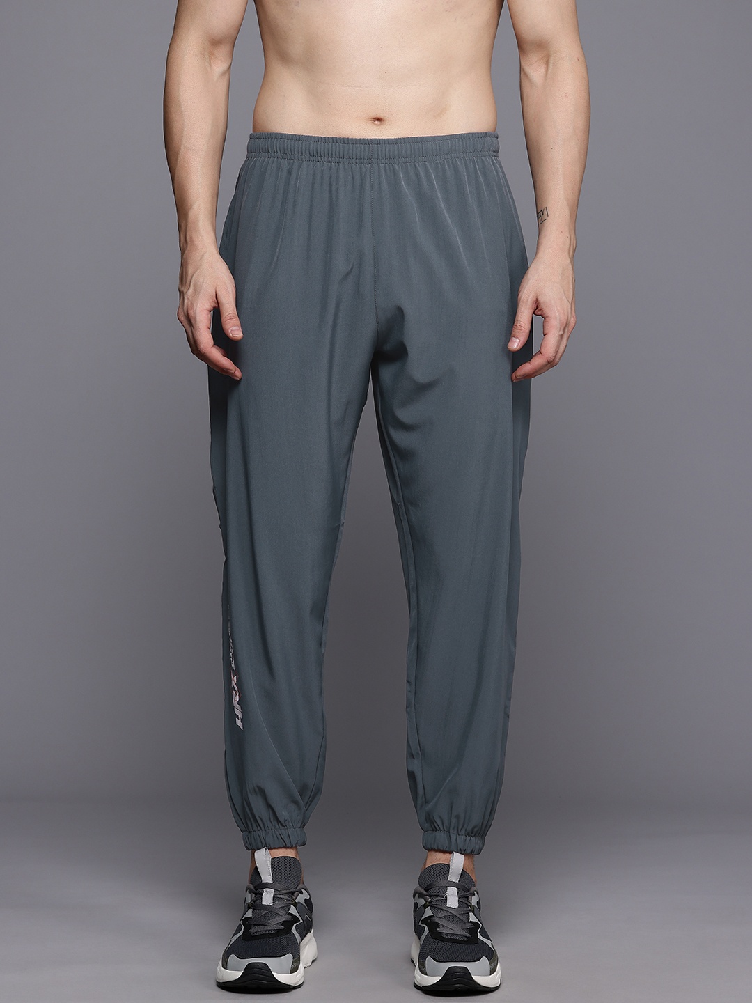 

HRX by Hrithik Roshan Men Rapid-Dry Training Joggers, Grey