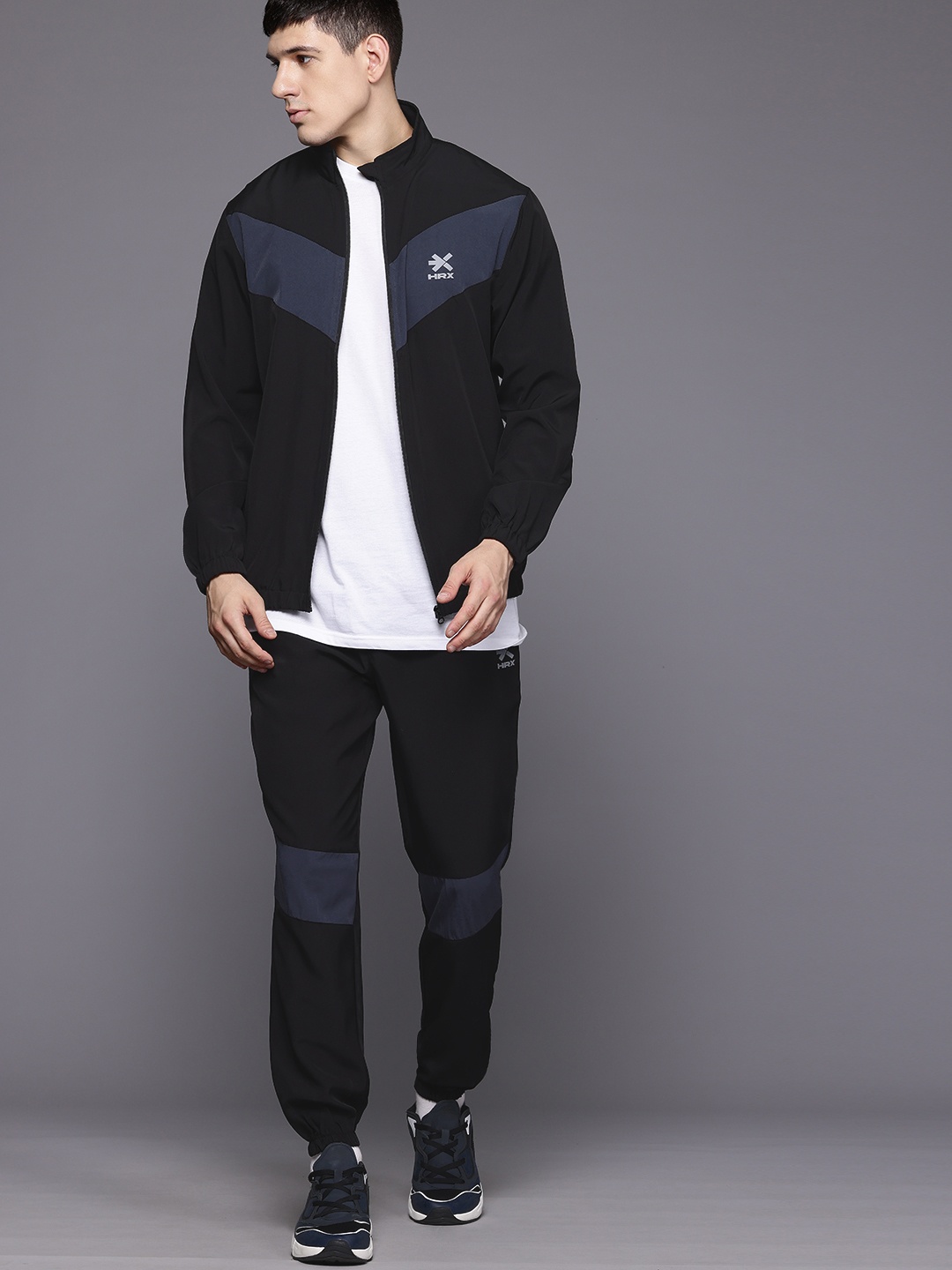 

HRX by Hrithik Roshan Men Lifestyle Tracksuit, Black
