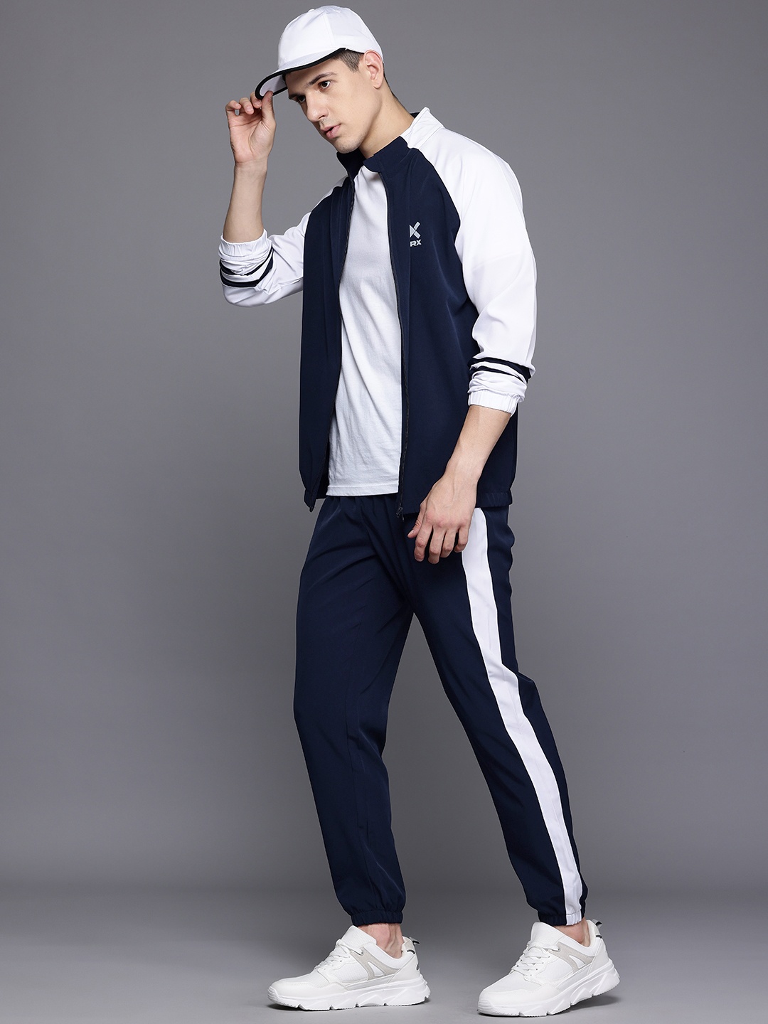 

HRX by Hrithik Roshan Men Rapid-Dry Lifestyle Track Suit, Navy blue