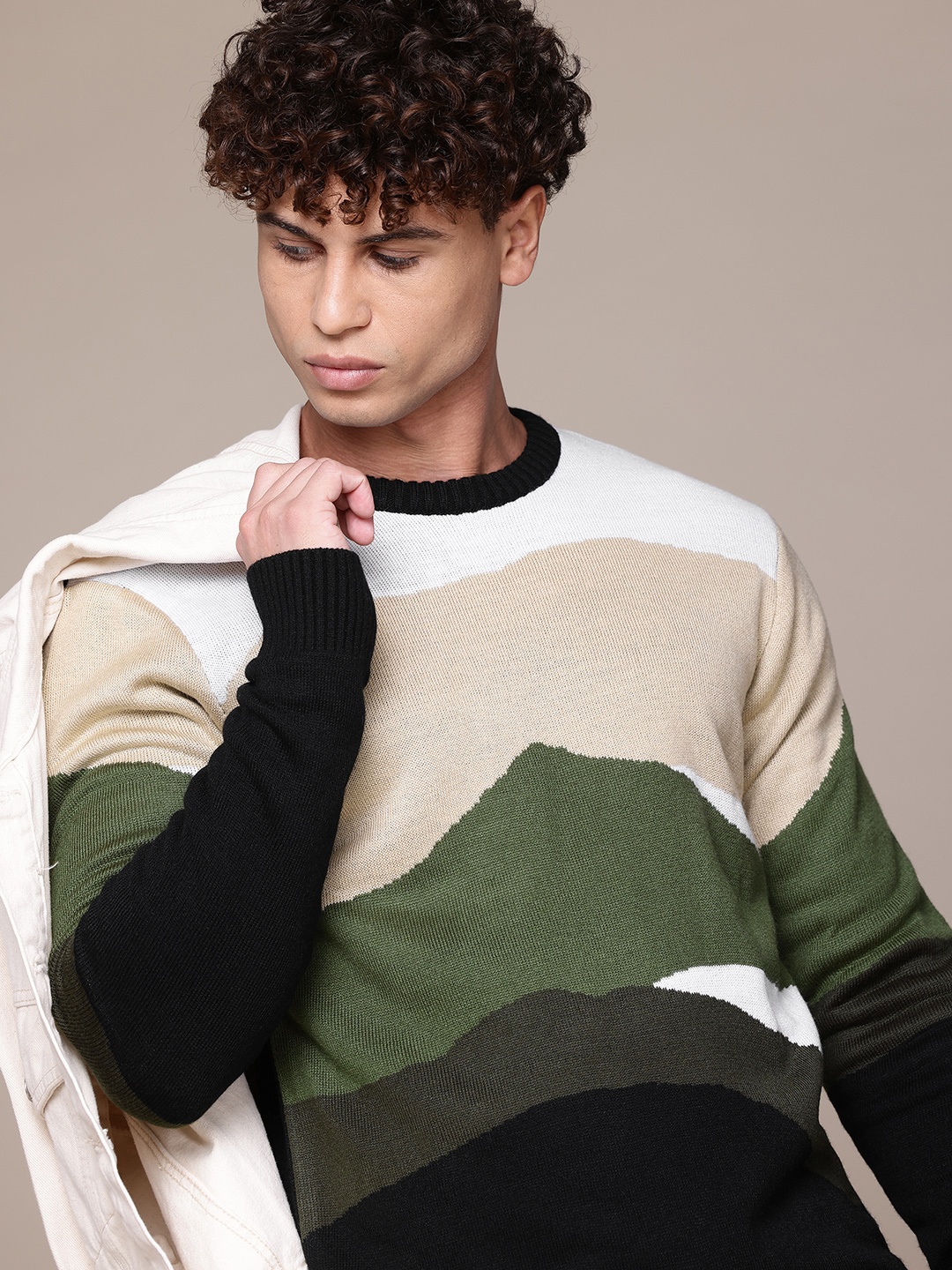

The Roadster Lifestyle Co. Abstract Design Round Neck Pullover, Black