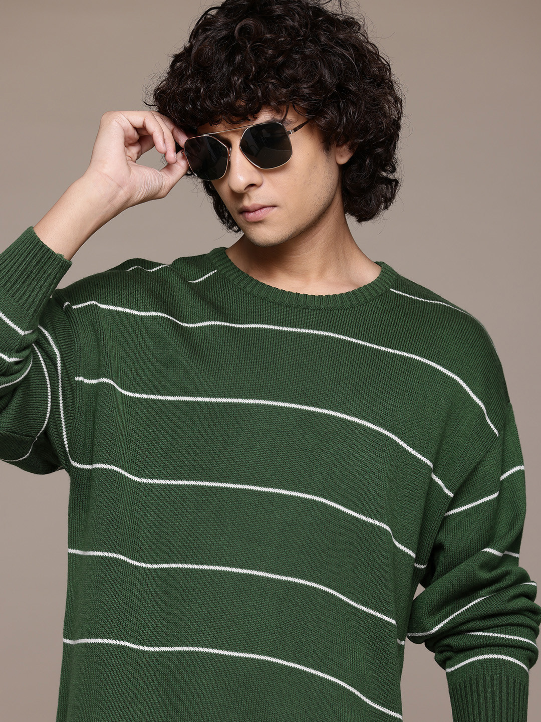 

The Roadster Lifestyle Co. Men Striped Acrylic Pullover, Green