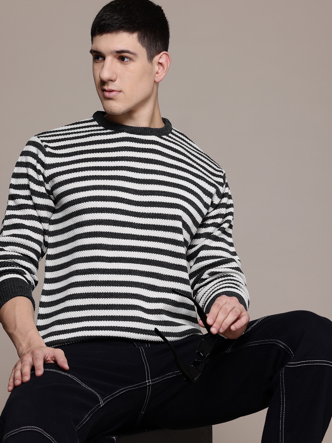 

The Roadster Lifestyle Co. Round Neck Striped Pullover, Grey