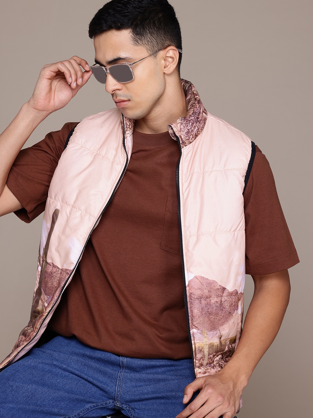 

Roadster The Lifestyle Co. Abstract Printed Gilet Padded Jacket, Pink