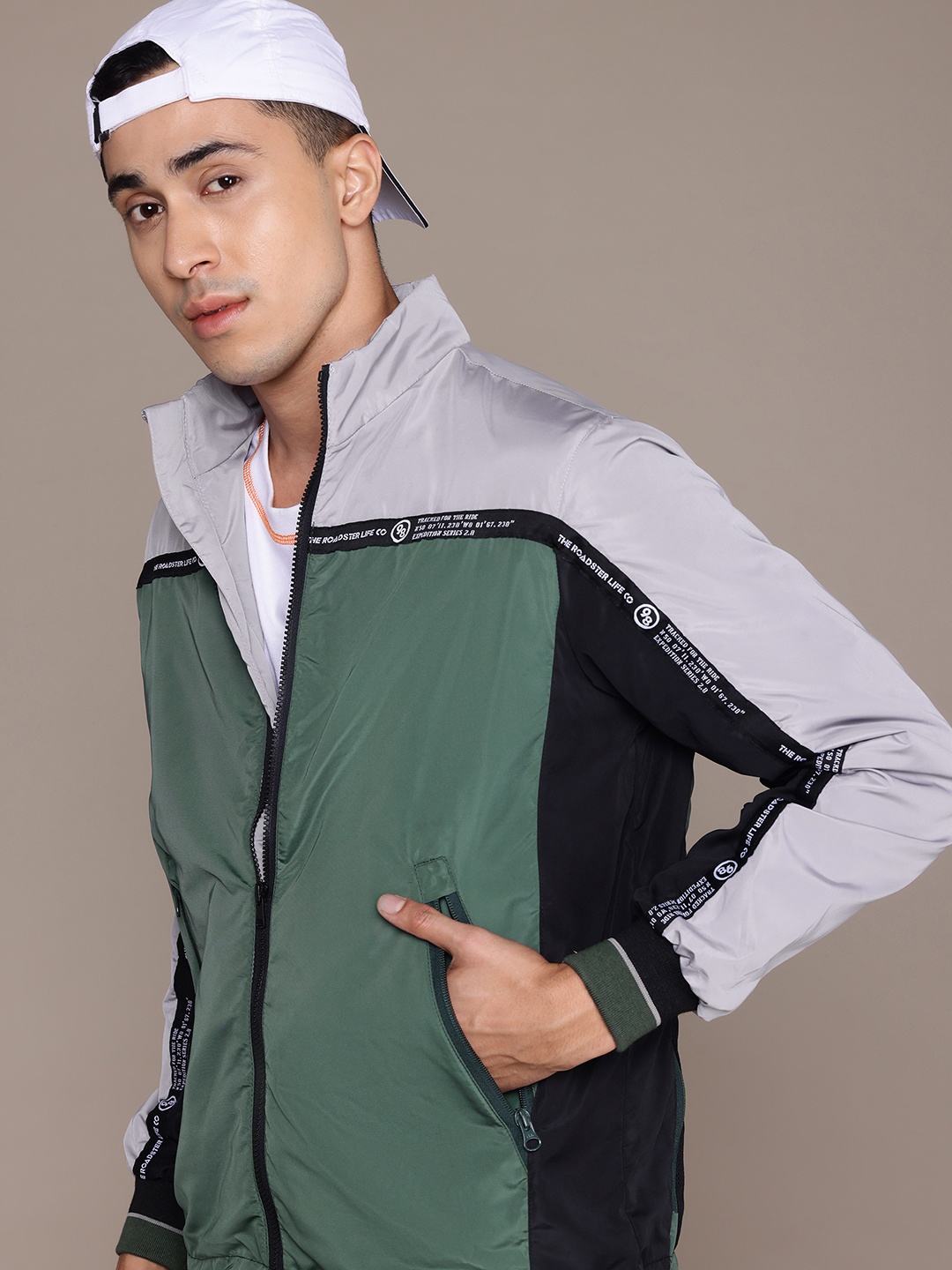 

The Roadster Lifestyle Co. Typography Tailored Jacket, Green
