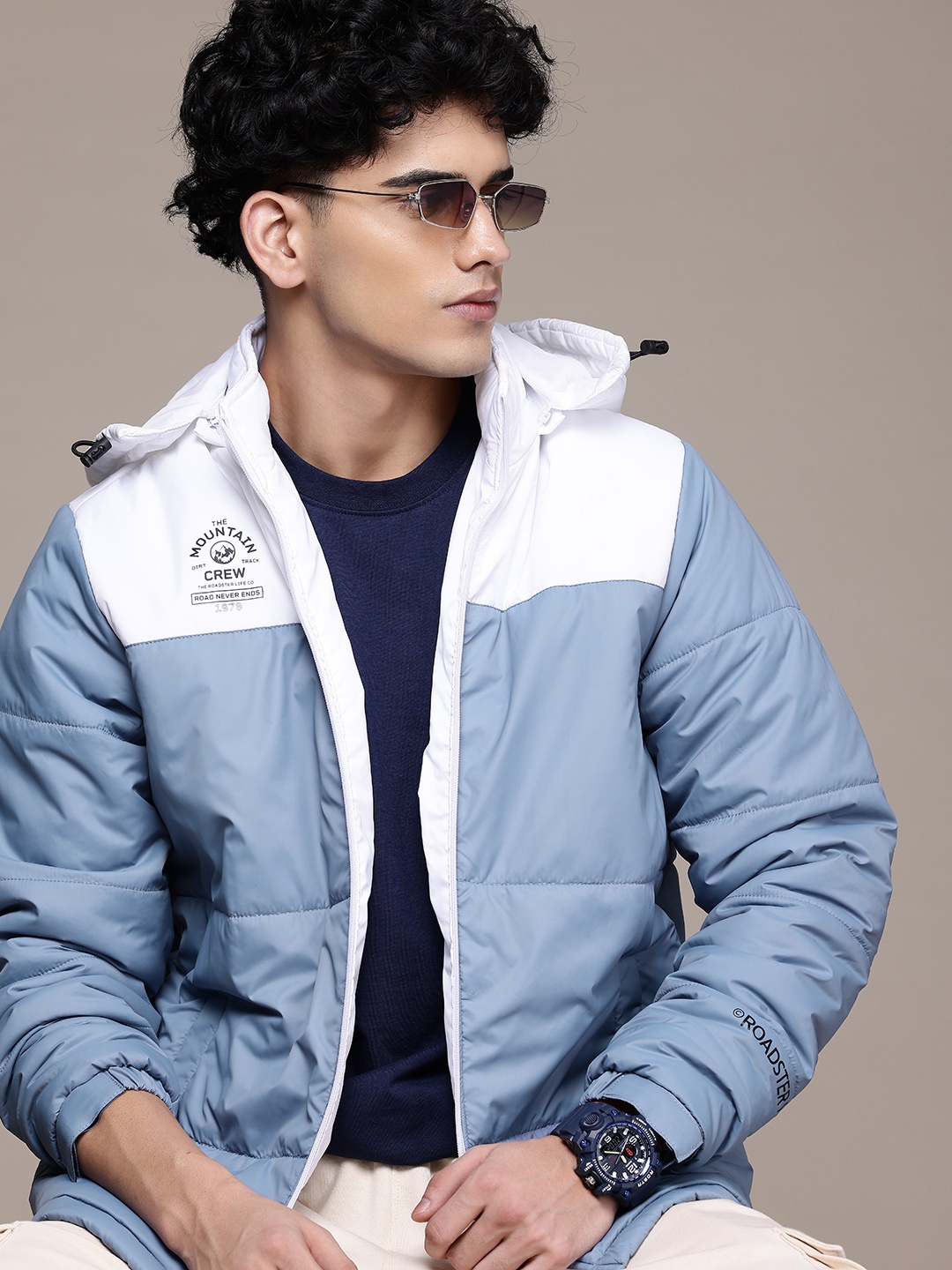 

Roadster The Lifestyle Co. Colourblocked Hooded Padded Jacket, Blue