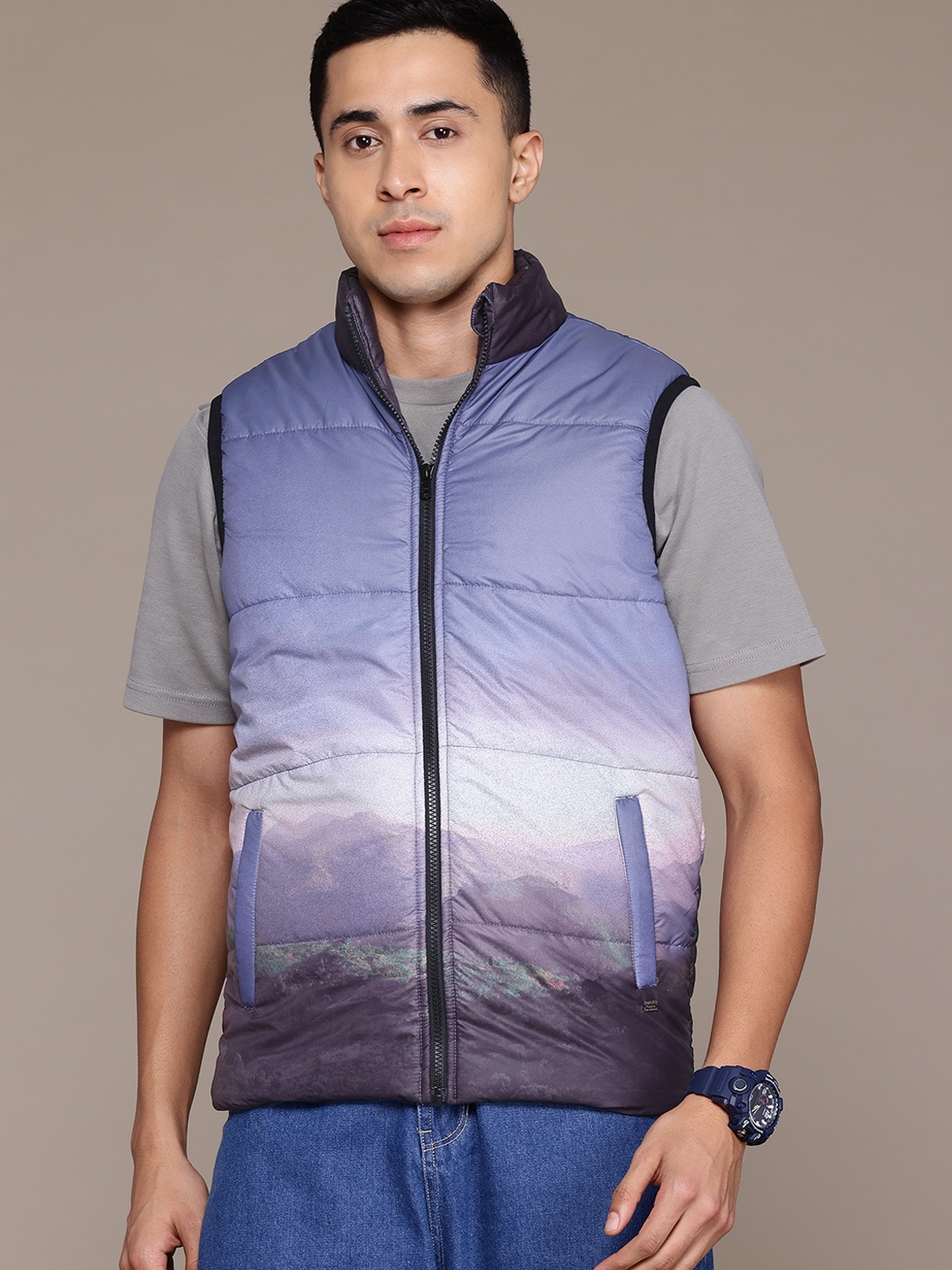 

Roadster The Lifestyle Co. Colourblocked Gilet Padded Jacket, Blue