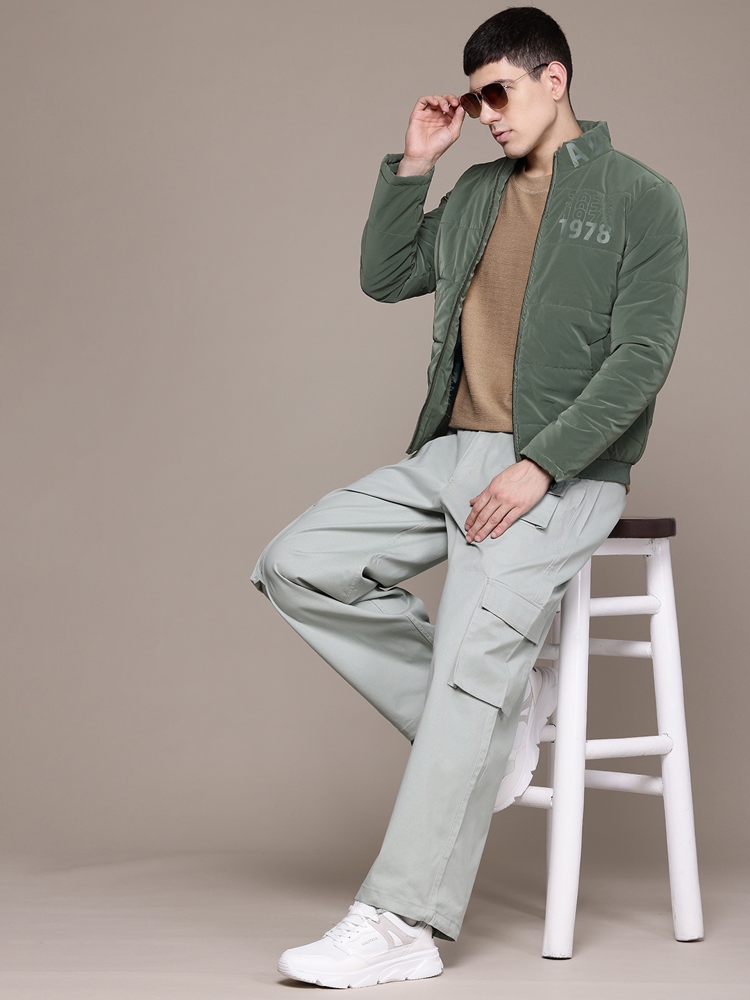 

The Roadster Lifestyle Co. Men Puffer Jacket, Green
