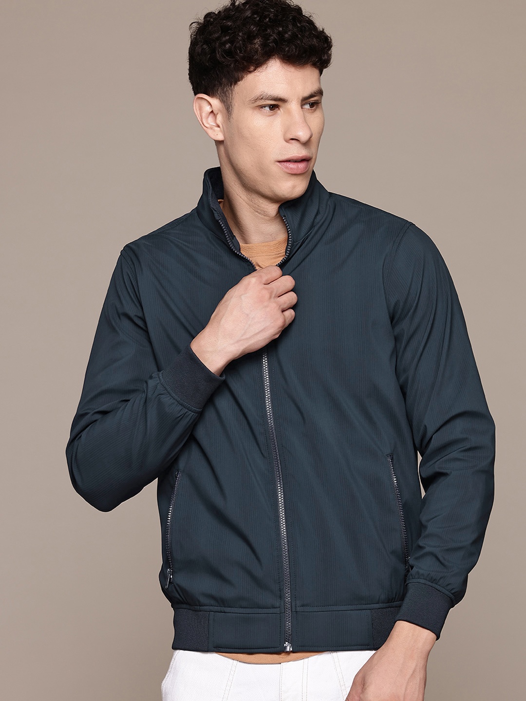 

The Roadster Lifestyle Co. Mock Collar Padded Jacket, Navy blue