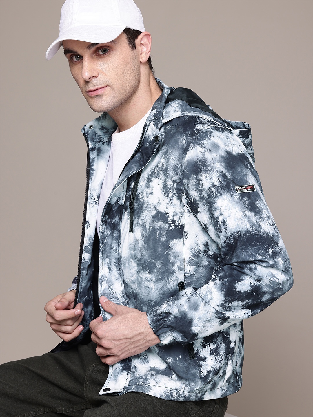 

The Roadster Lifestyle Co. Abstract Print Tailored Jacket, White