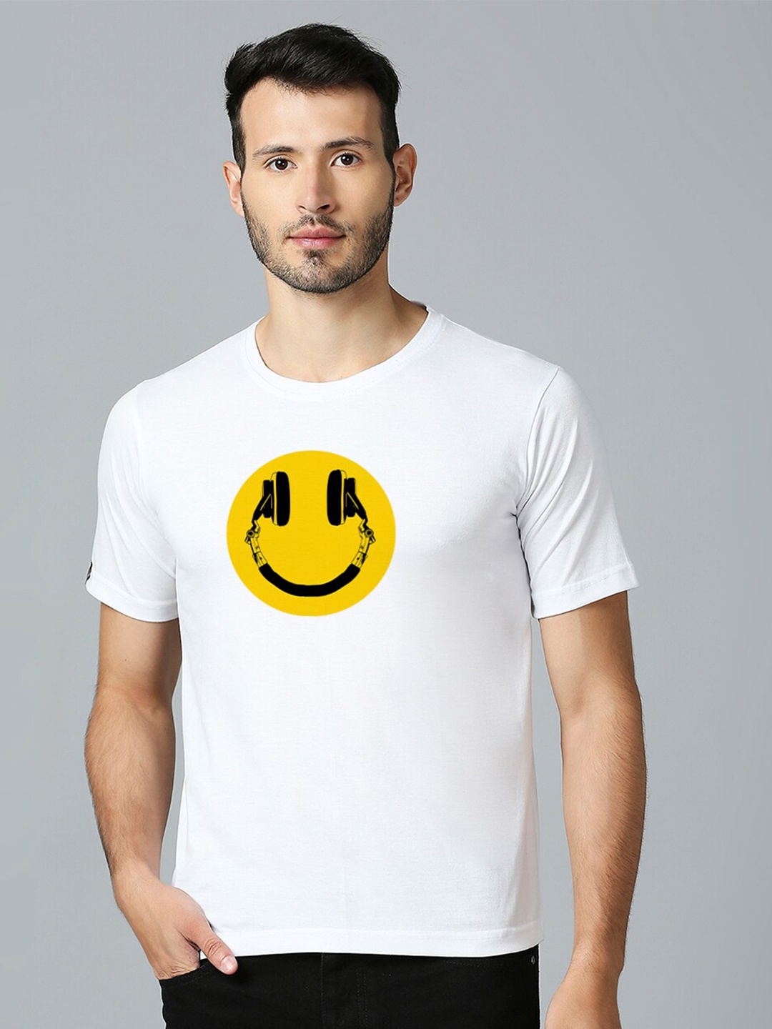 

MOD ECRU Unisex V-Neck Pockets T-shirt, White