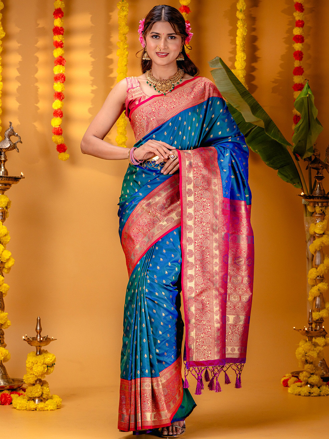 

MIMOSA Ethnic Motifs Woven Design Zari Art Silk Kanjeevaram Saree, Blue
