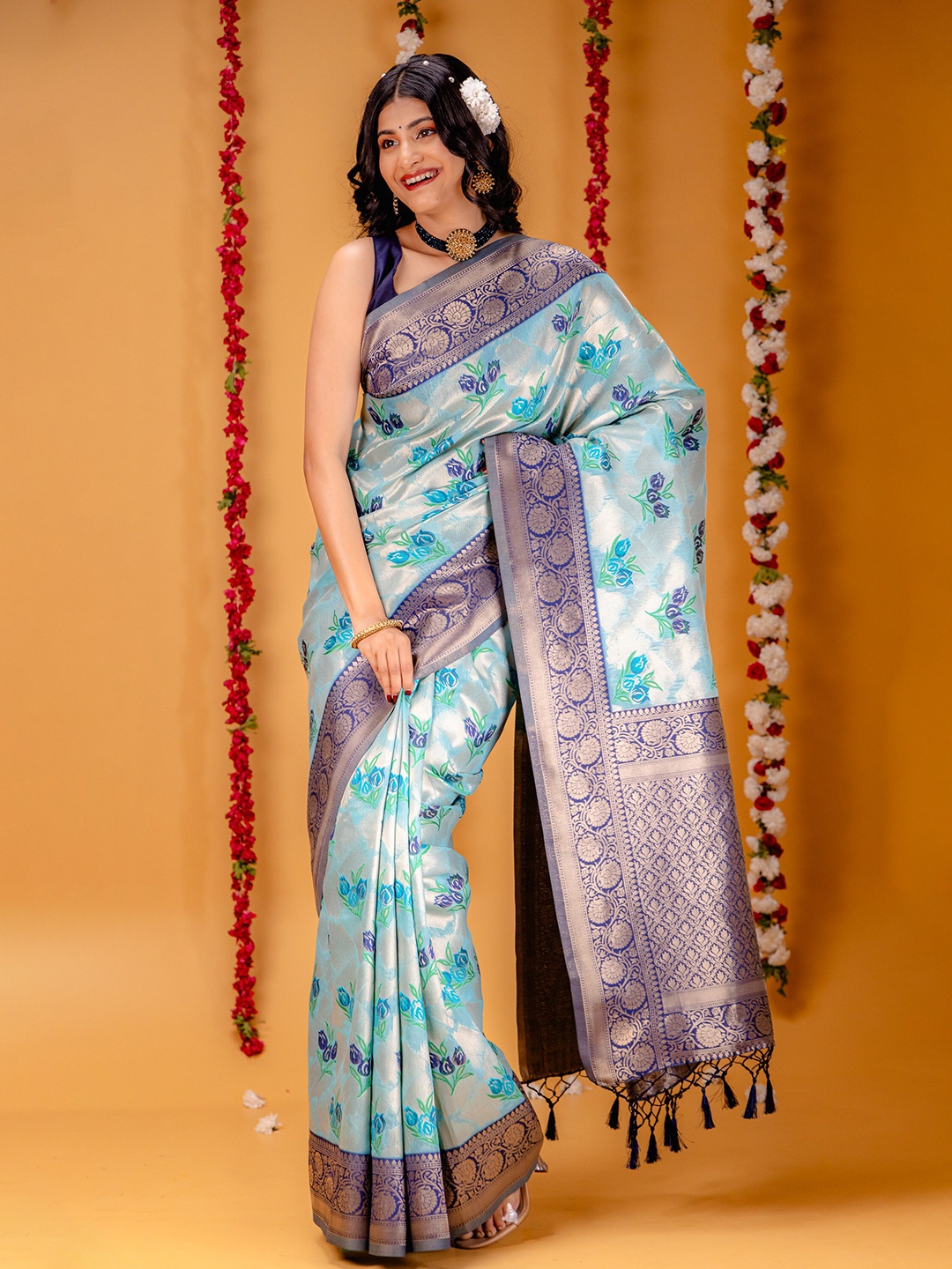 

MIMOSA Ethnic Motifs Woven Design Zari Banarasi Saree, Turquoise blue