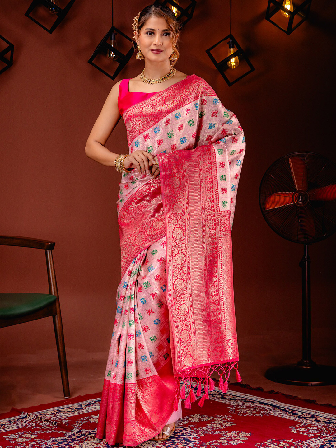 

MIMOSA Woven Design Zari Art Silk Kanjeevaram Saree, Pink