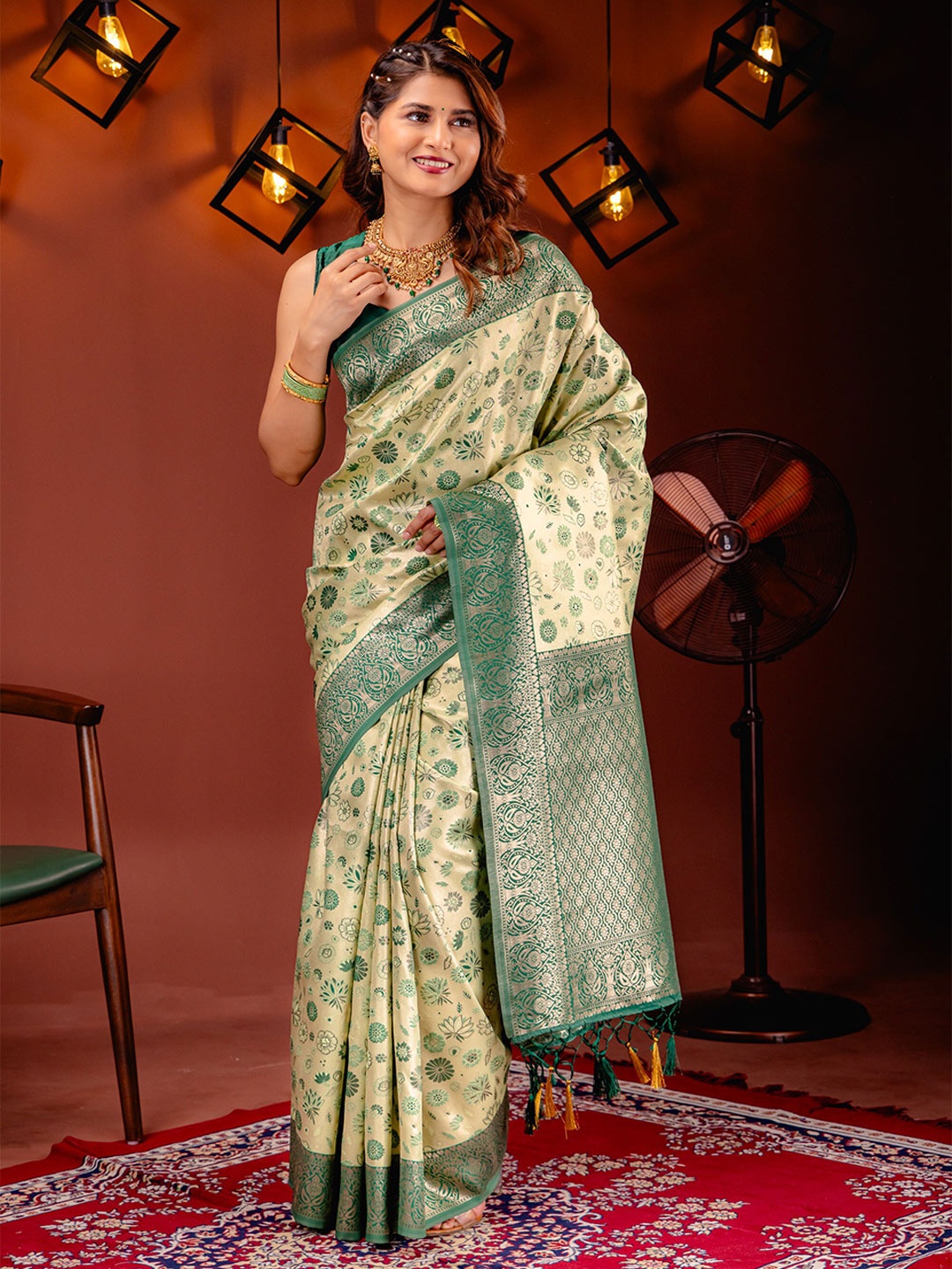 

MIMOSA Ethnic Motifs Woven Design Zari Kanjeevaram Saree, Olive