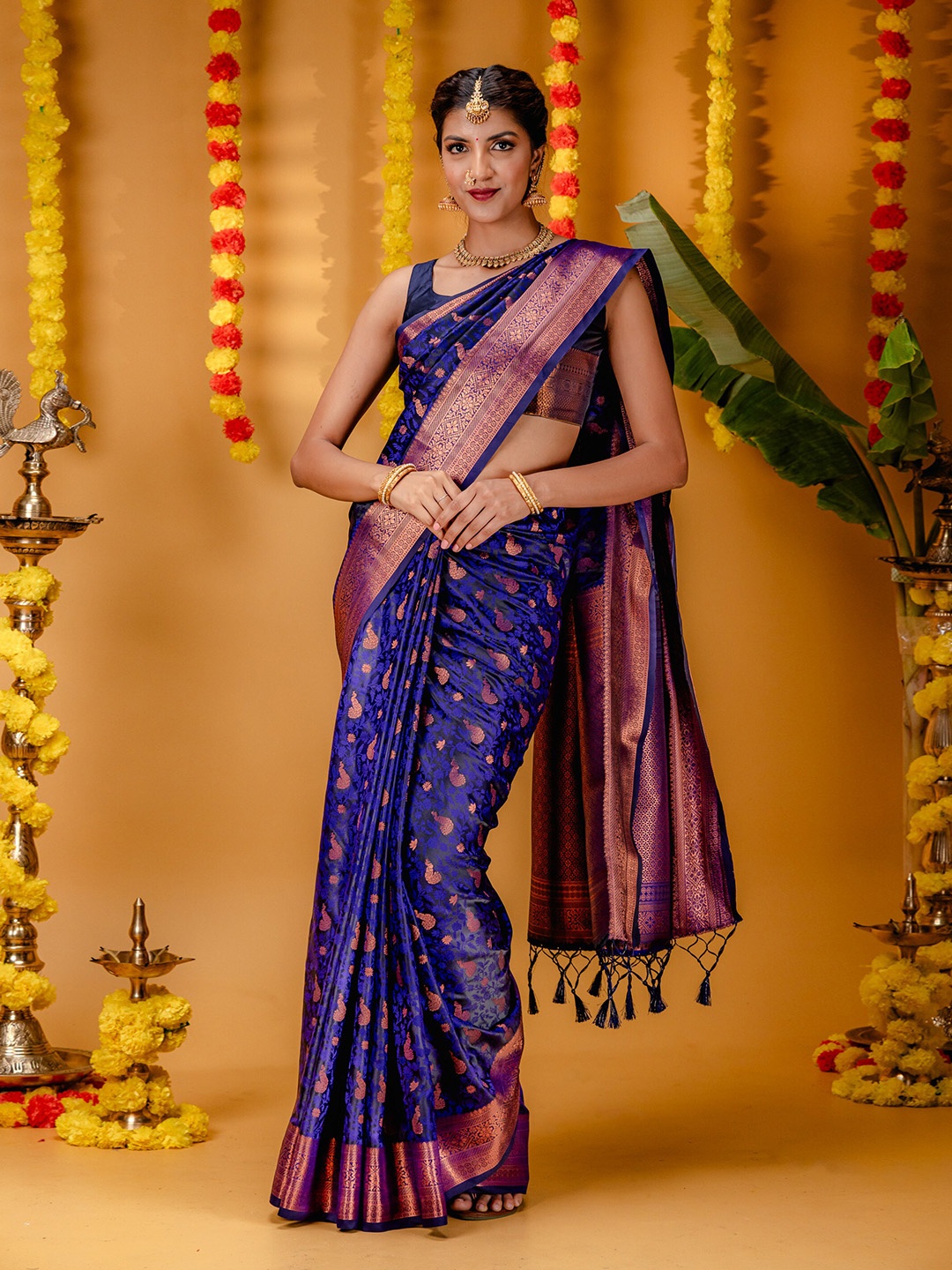 

MIMOSA Ethnic Motifs Woven Design Zari Kanjeevaram Saree, Blue