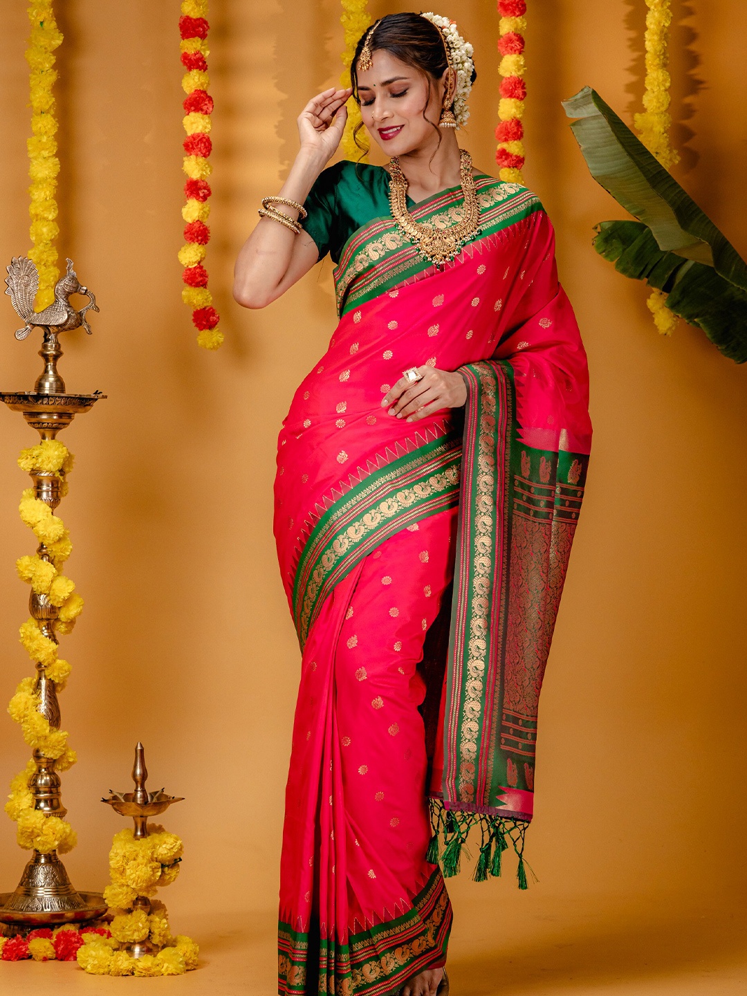 

MIMOSA Woven Design Zari Art Silk Kanjeevaram Saree, Pink