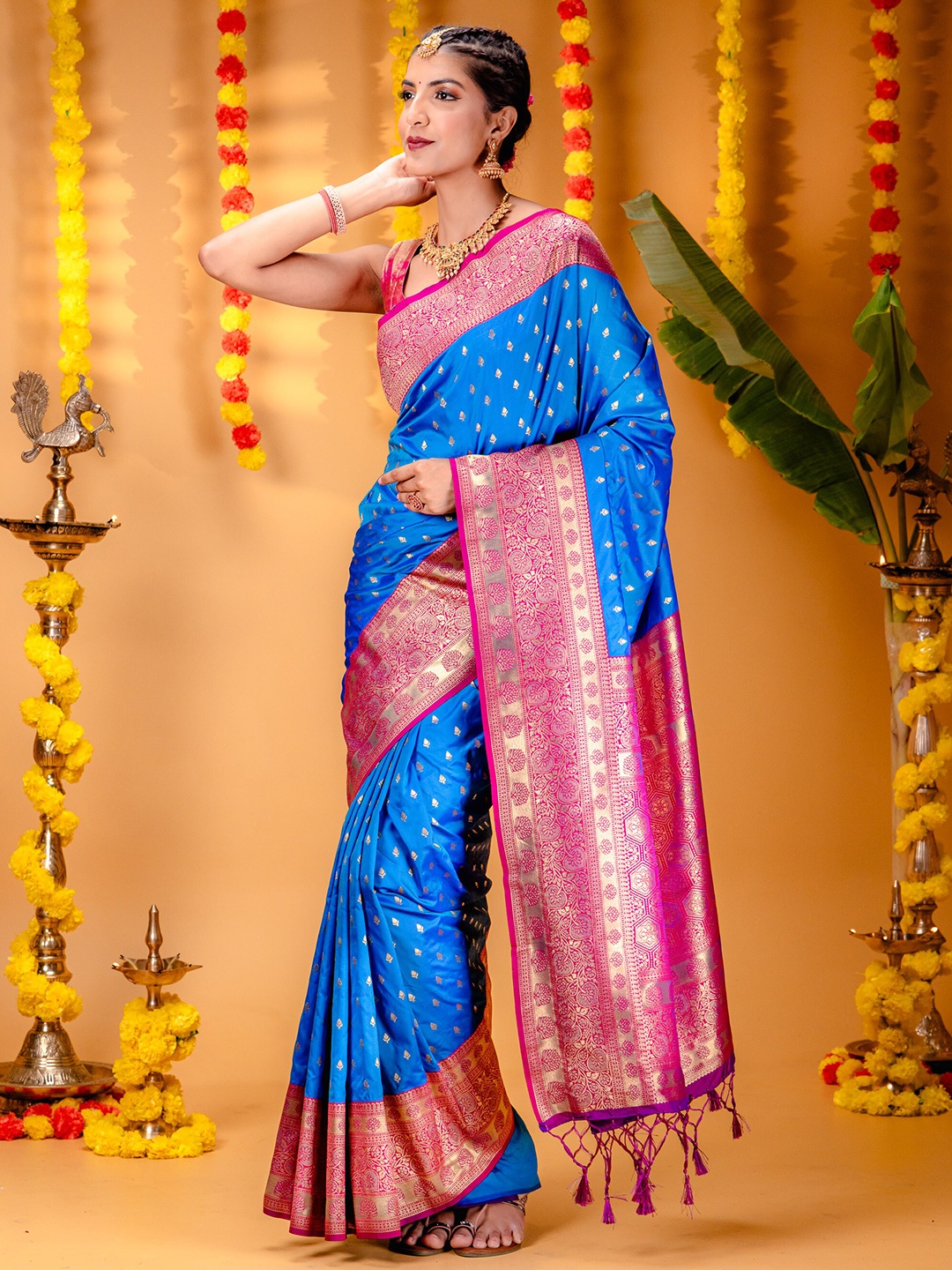 

MIMOSA Ethnic Woven Design Zari Art Silk Kanjeevaram Saree, Blue