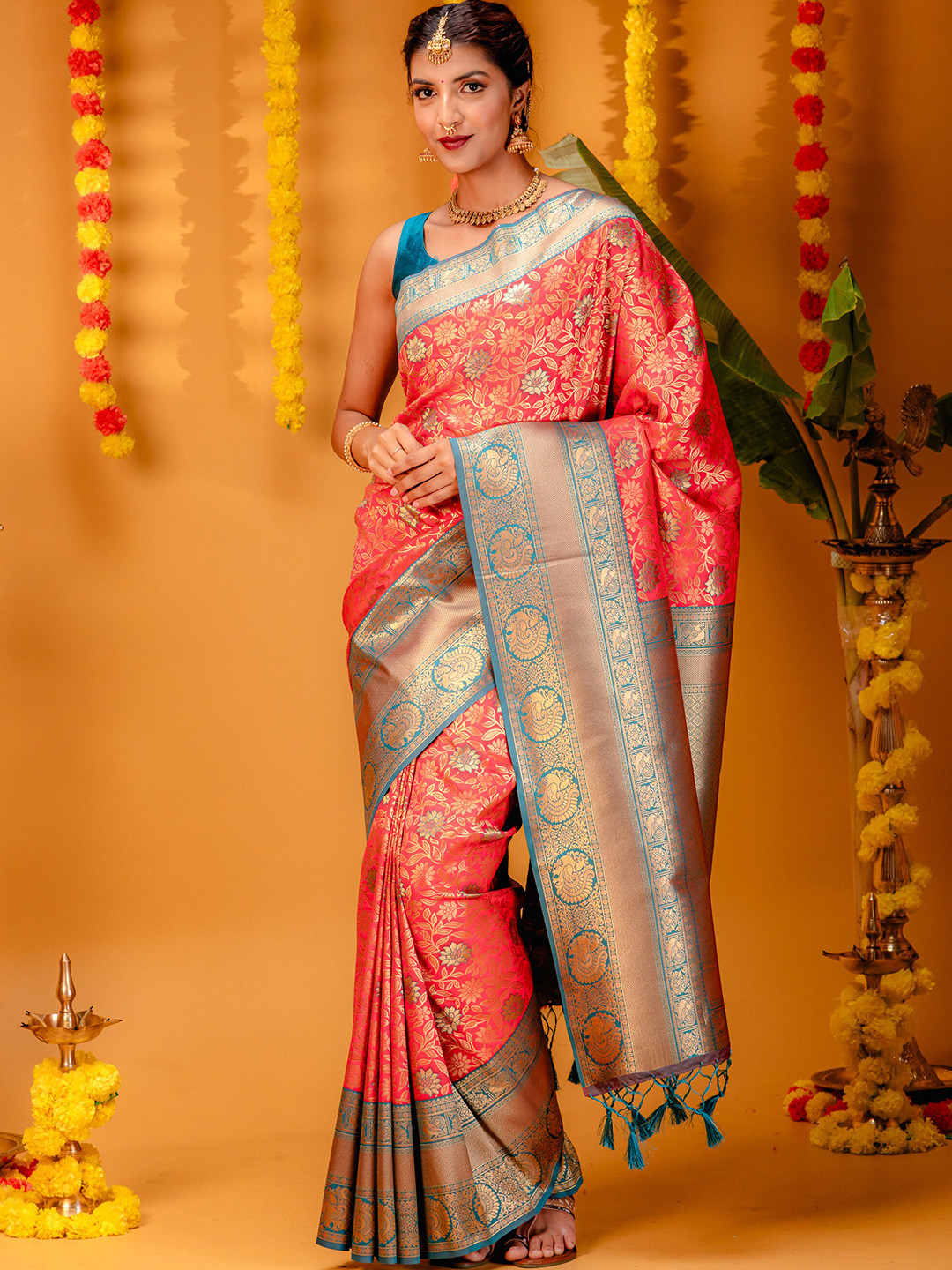 

MIMOSA Floral Woven Design Zari Art Silk Kanjeevaram Saree, Pink