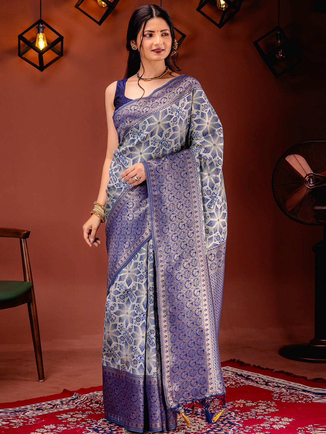 

MIMOSA Ethnic Motifs Woven Design Zari Kanjeevaram Saree, Turquoise blue