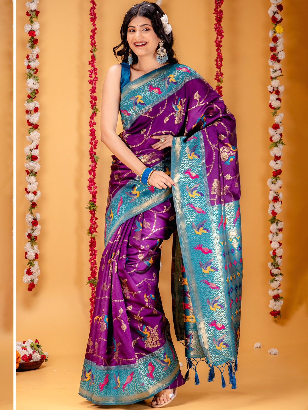 

MIMOSA Ethnic Motifs Woven Design Zari Kanjeevaram Saree, Purple