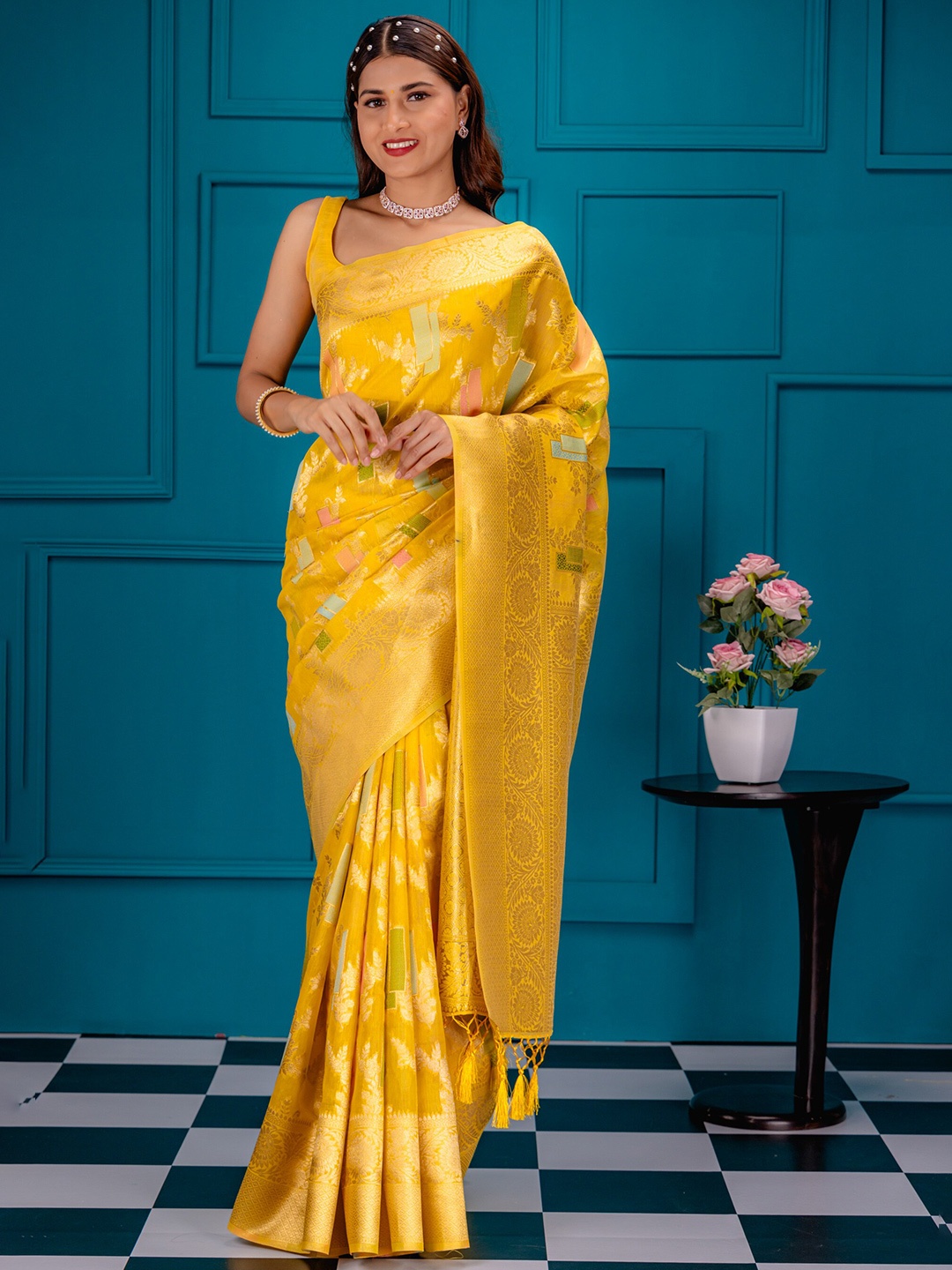 

MIMOSA Floral Woven Design Zari Art Silk Banarasi Saree, Gold
