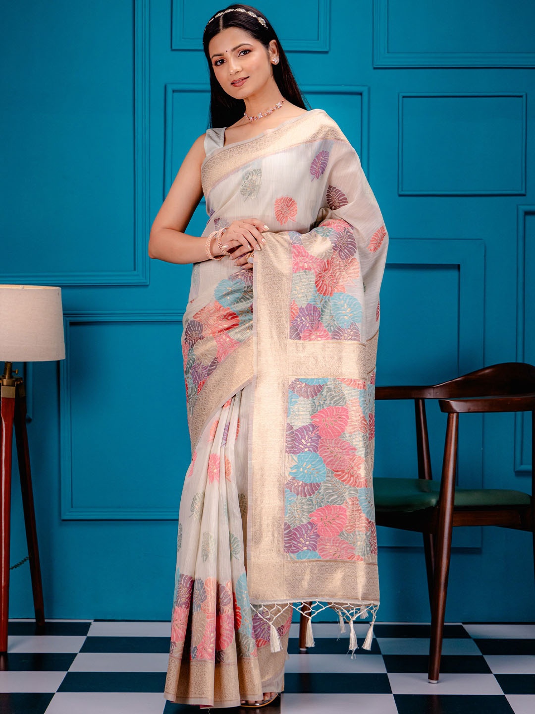 

MIMOSA Ethnic Motifs Woven Design Zari Banarasi Saree, Off white