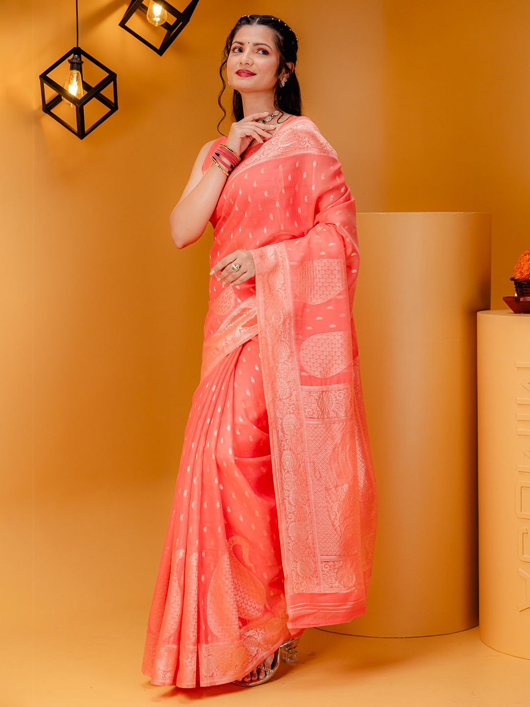 

MIMOSA Paisley Woven Design Zari Banarasi Saree, Pink