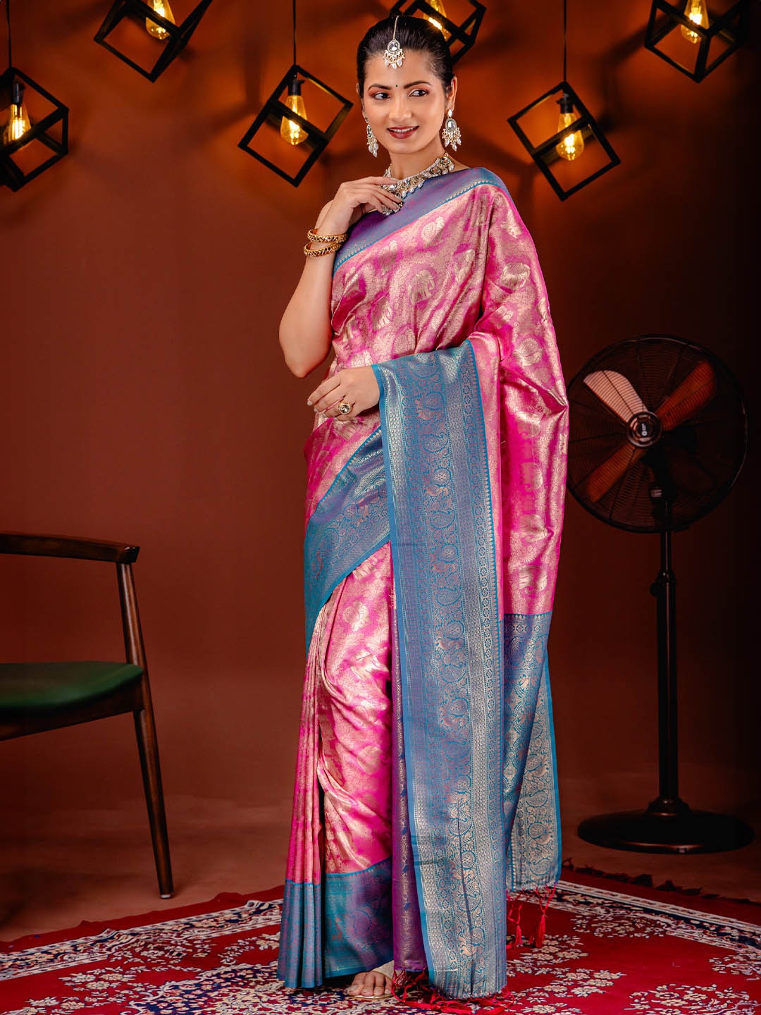 

MIMOSA Ethnic Motifs Zari Art Silk Kanjeevaram Saree, Pink