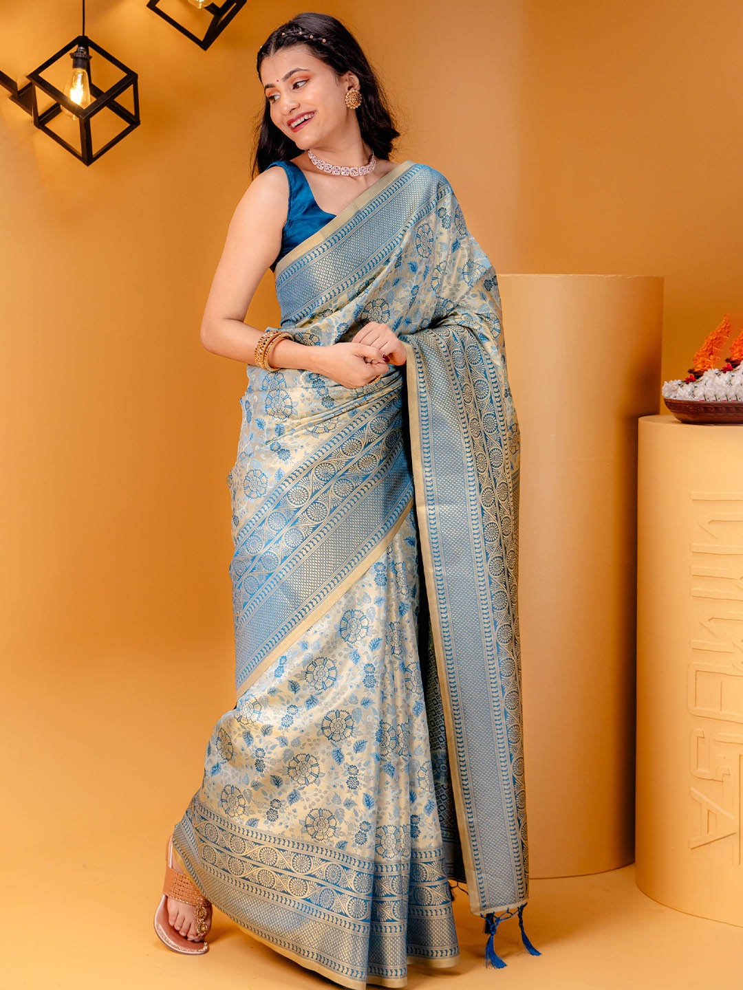 

MIMOSA Ethnic Motifs Zari Art Silk Kanjeevaram Saree, Turquoise blue