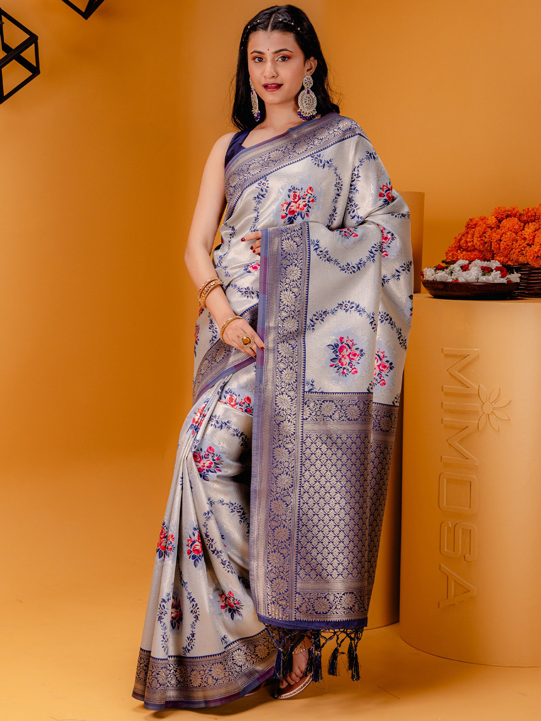 

MIMOSA Ethnic Woven Design Zari Art Silk Kanjeevaram Saree, Grey