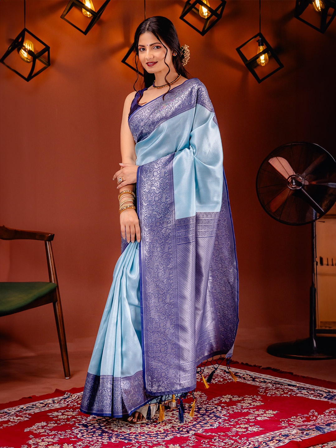 

MIMOSA Woven Design Zari Art Silk Kanjeevaram Saree, Turquoise blue