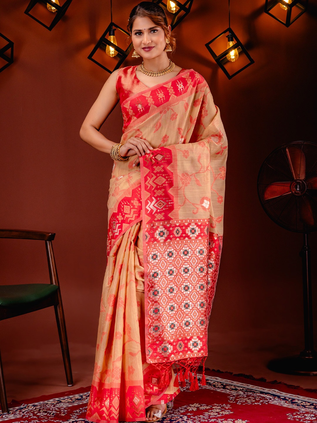 

MIMOSA Ethnic Motifs Zari Art Silk Ikat Saree, Peach
