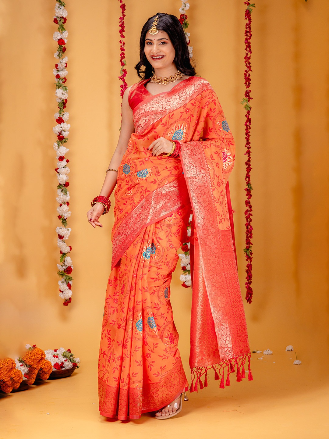 

MIMOSA Floral Woven Design Zari Art Silk Banarasi Saree, Peach