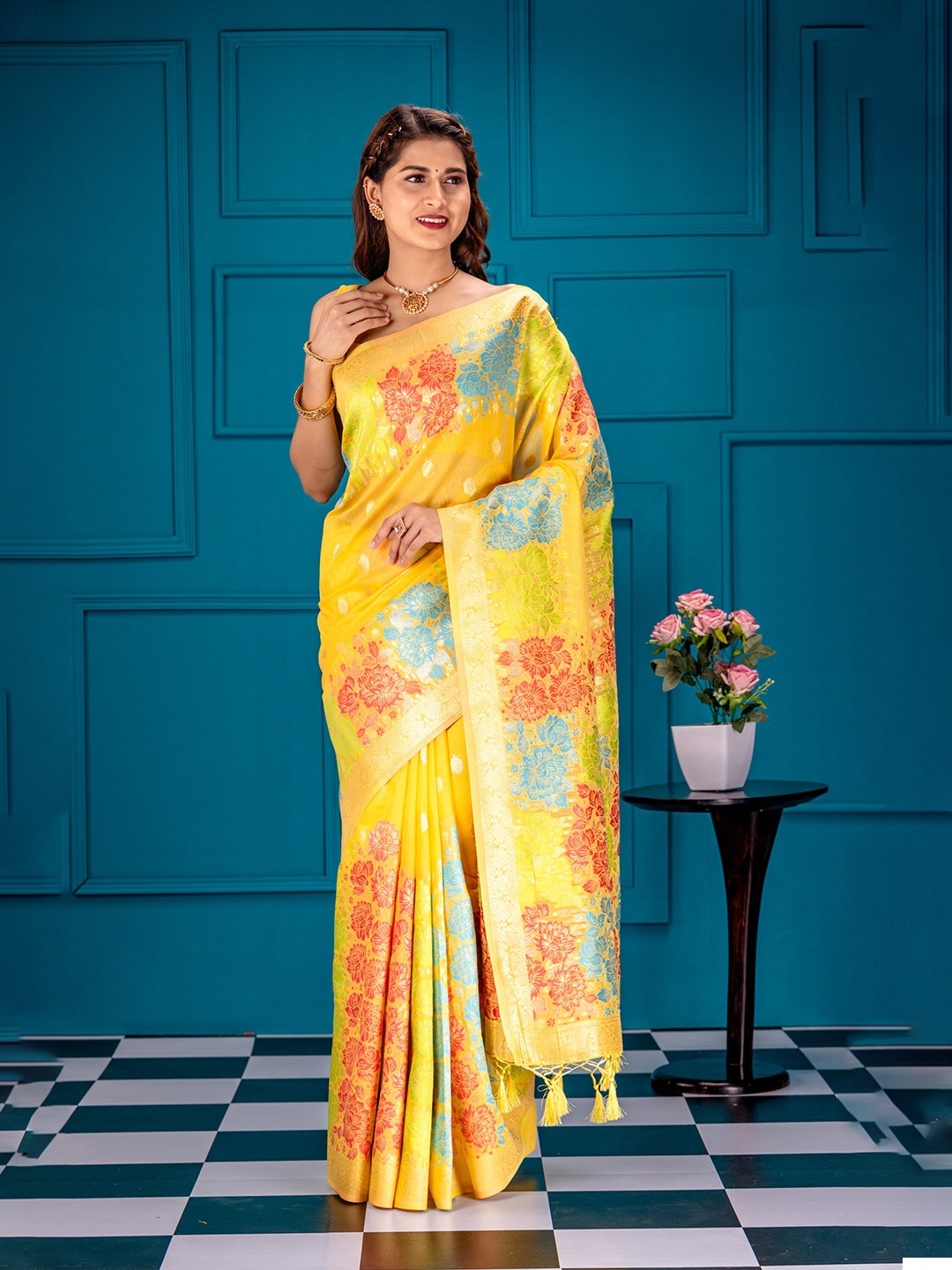 

MIMOSA Floral Woven Design Zari Art Silk Banarasi Saree, Gold