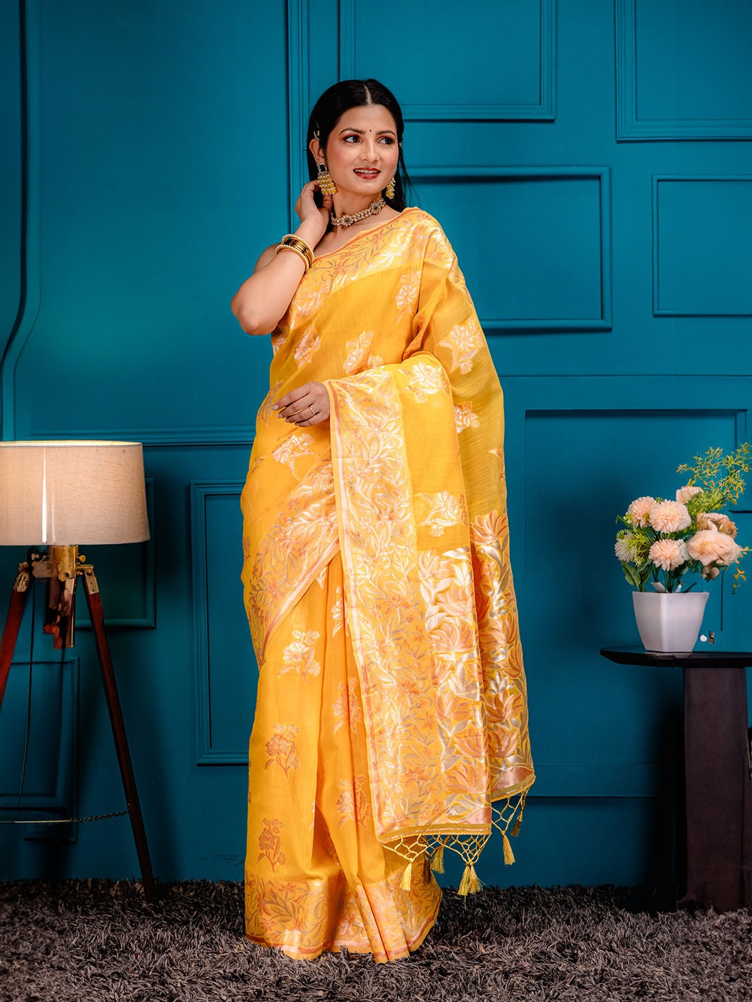 

MIMOSA Woven Design Zari Art Silk Banarasi Saree, Gold