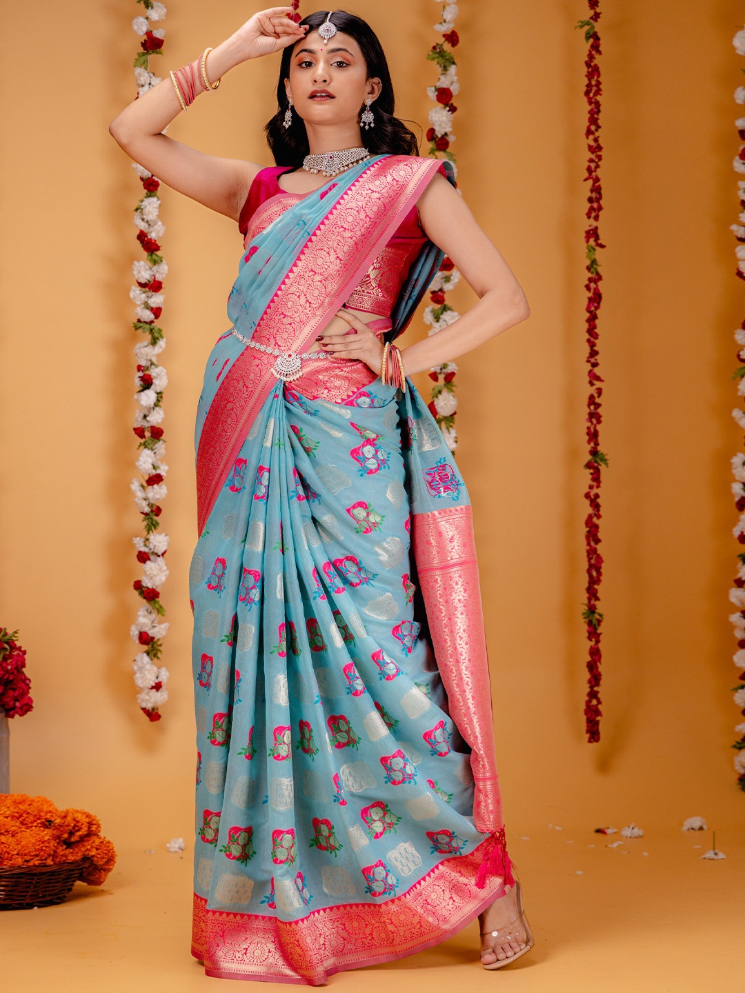

MIMOSA Ethnic Motifs Woven Design Zari Kanjeevaram Saree, Turquoise blue