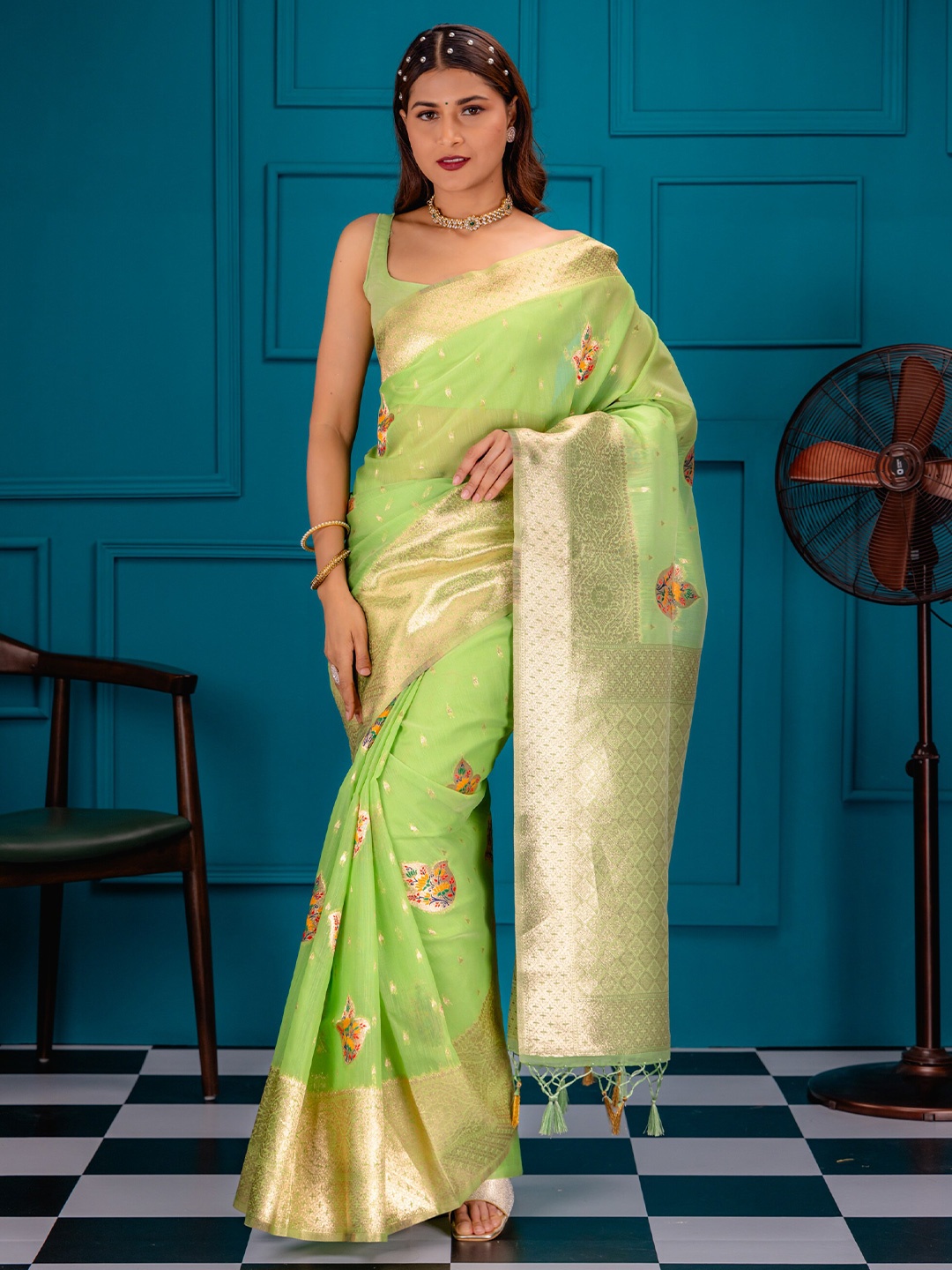 

MIMOSA Woven Design Zari Art Silk Banarasi Saree, Olive
