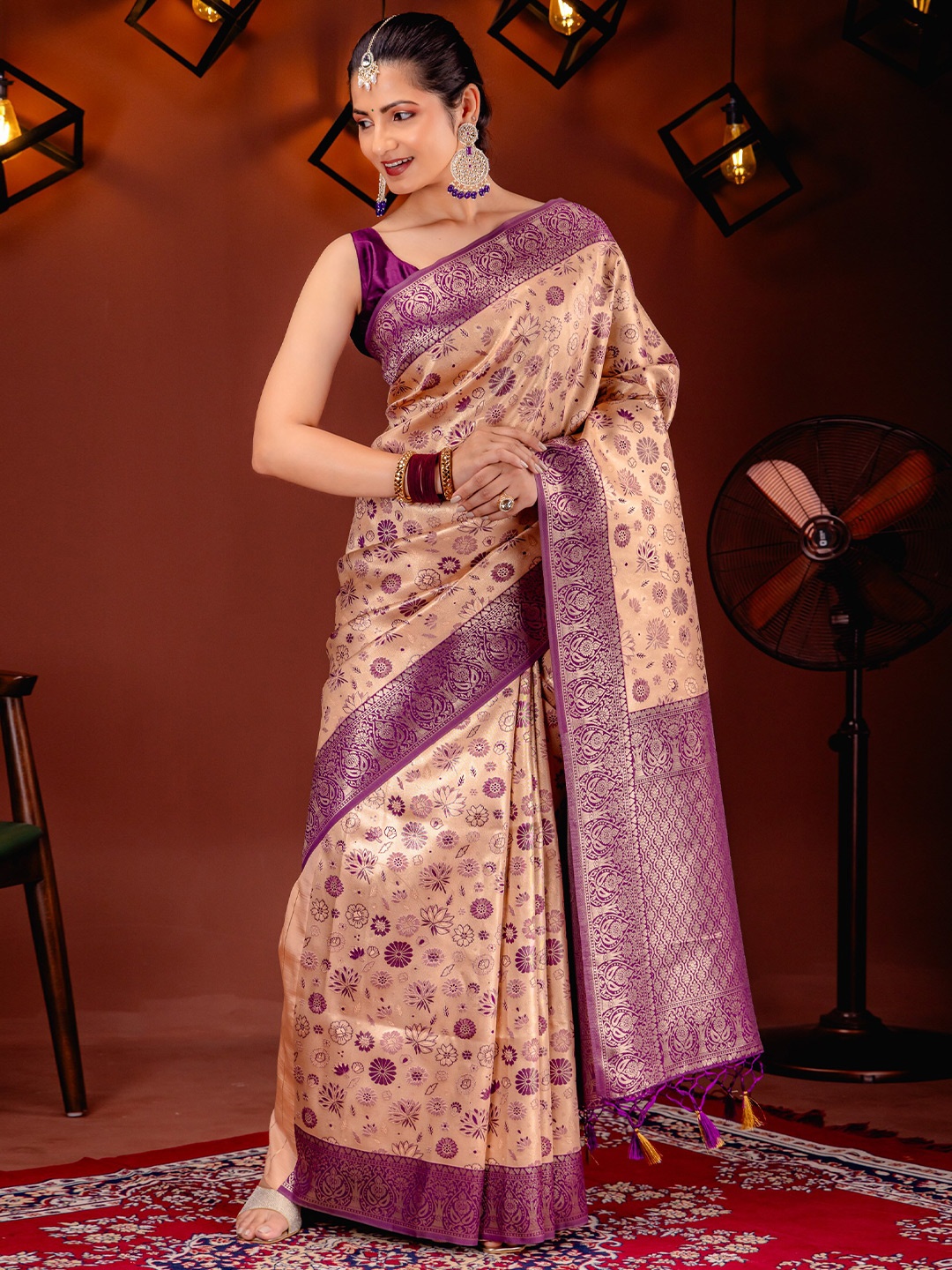 

MIMOSA Floral Woven Design Zari Art Silk Kanjeevaram Saree, Peach