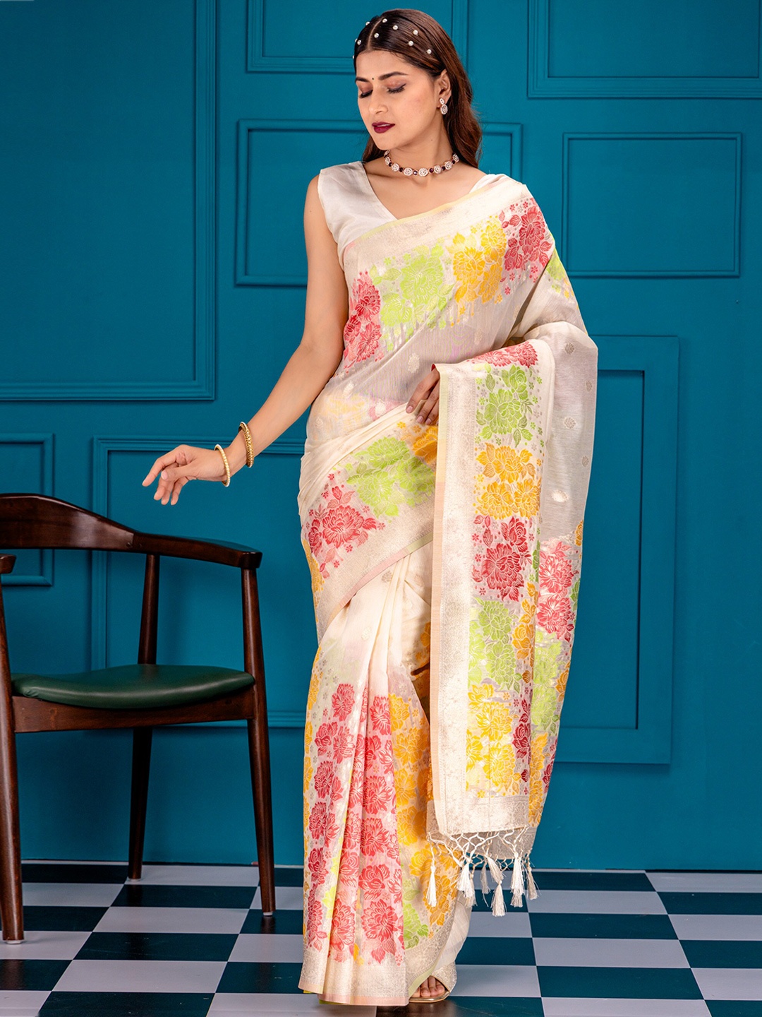 

MIMOSA Woven Design Banarasi Saree, Off white