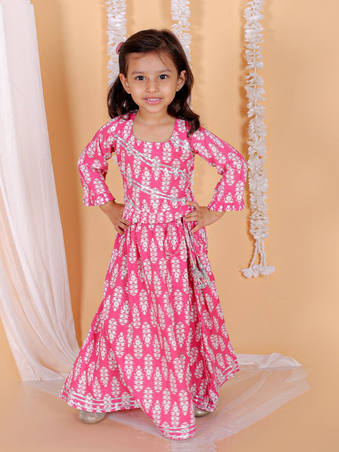 

The Mom Store Girls Printed Ready to Wear Lehenga Choli, Pink