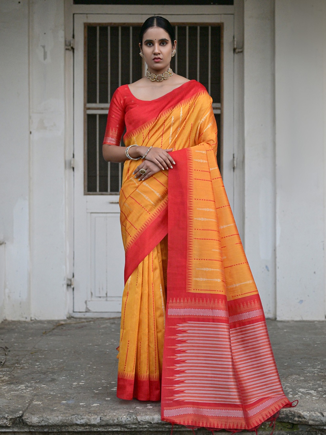 

VISHNU WEAVES Striped Woven Design Bhagalpuri Saree, Yellow