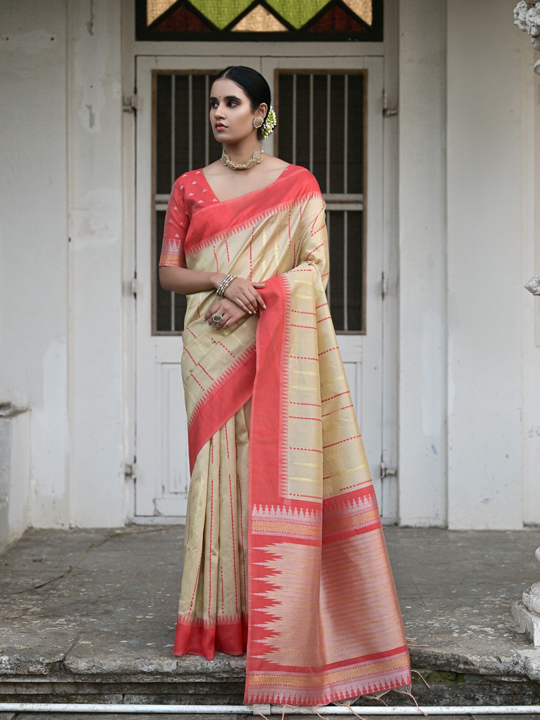 

VISHNU WEAVES Striped Woven Design Zari Bhagalpuri Saree, Beige