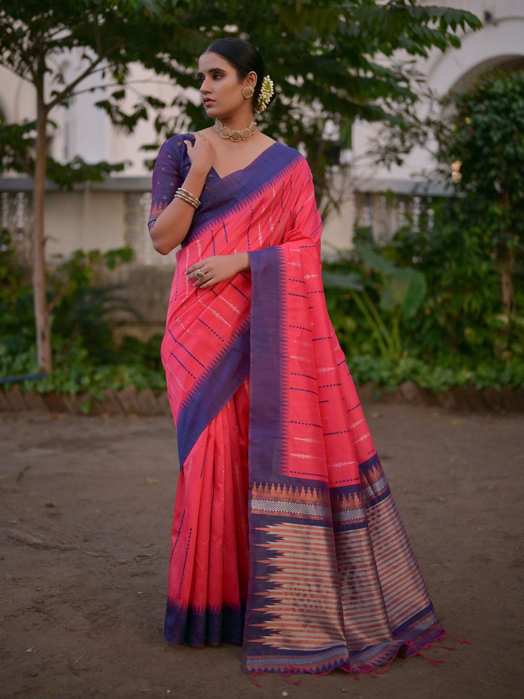 

VISHNU WEAVES Striped Woven Design Zari Bhagalpuri Saree, Magenta