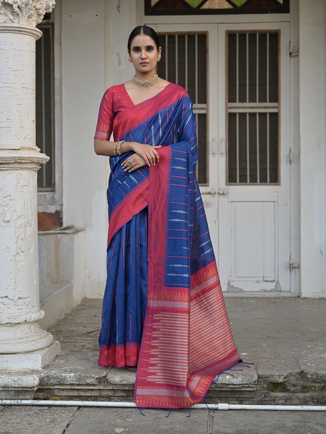 

VISHNU WEAVES Striped Woven Design Zari Bhagalpuri Saree, Blue